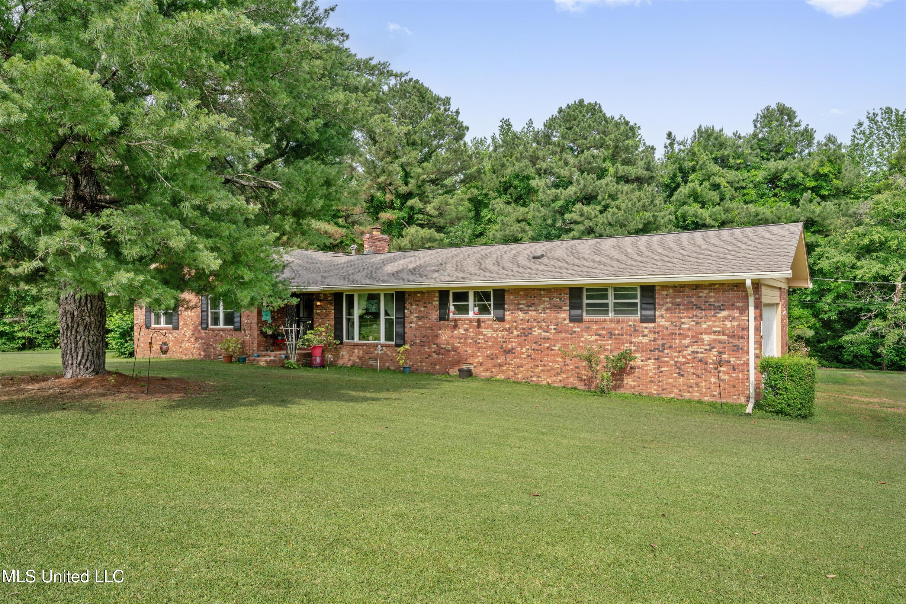 4701 S Old Highway 7 South, Waterford, Mississippi image 3