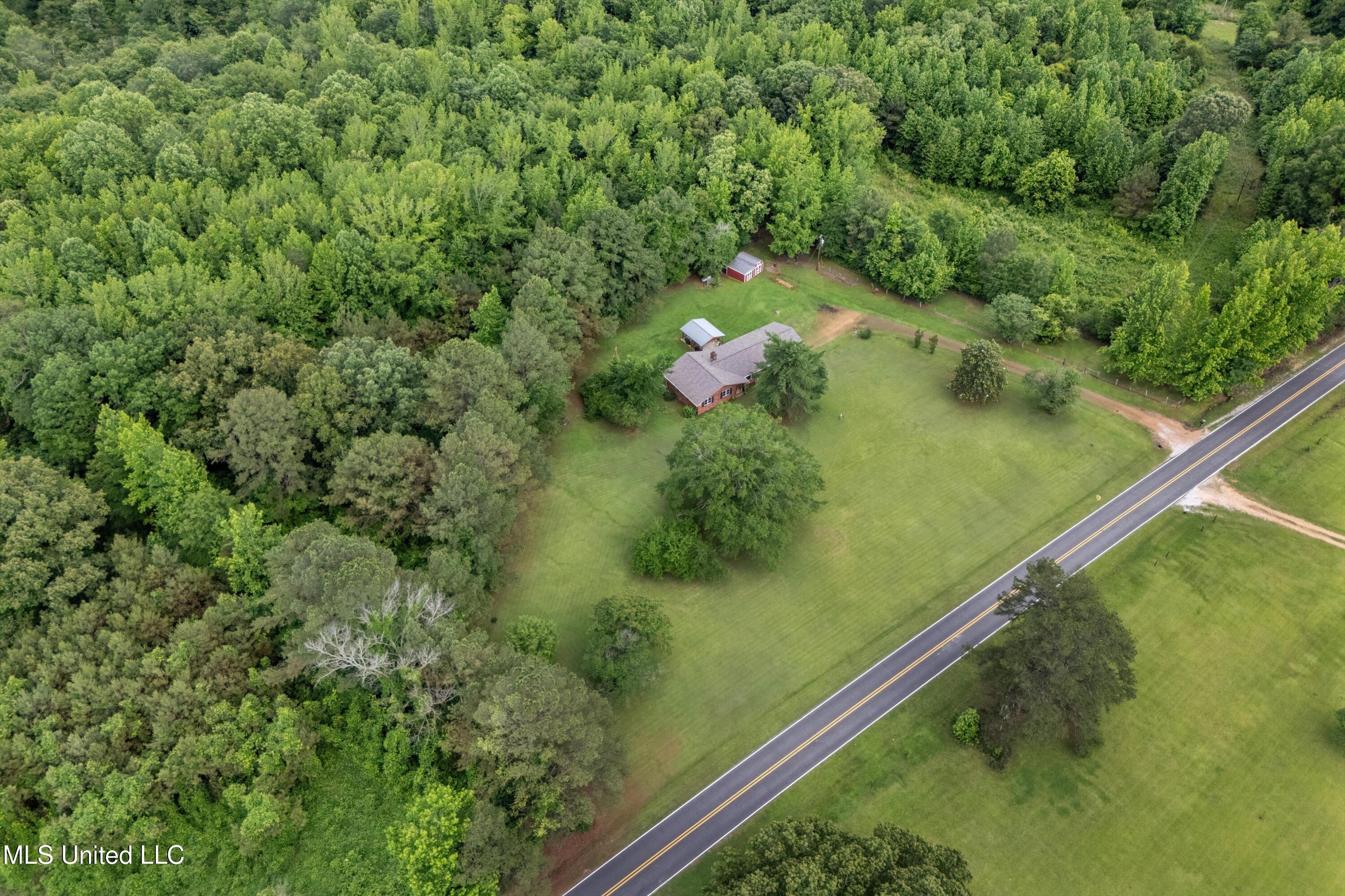 4701 S Old Highway 7 South, Waterford, Mississippi image 29