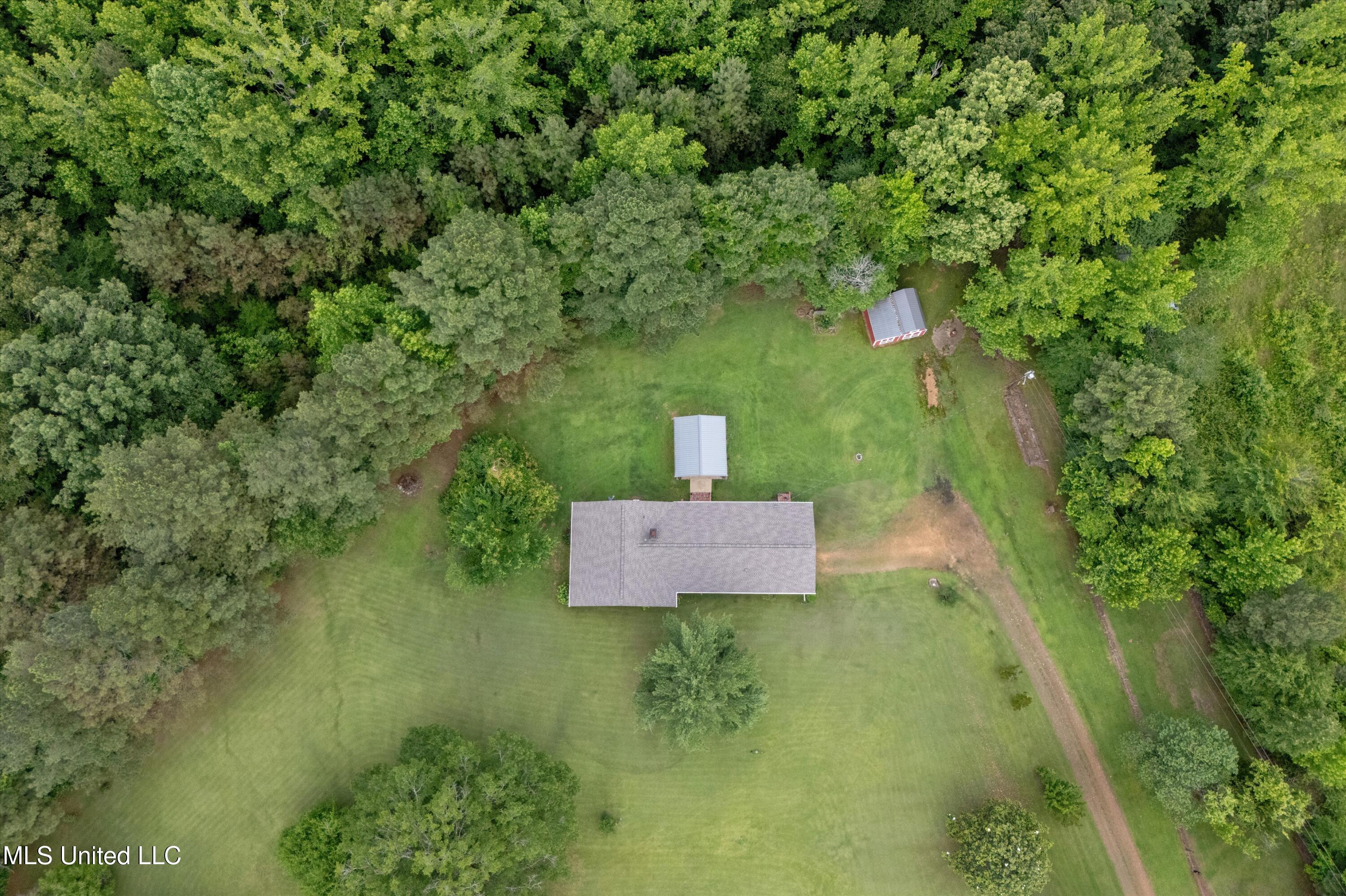 4701 S Old Highway 7 South, Waterford, Mississippi image 31