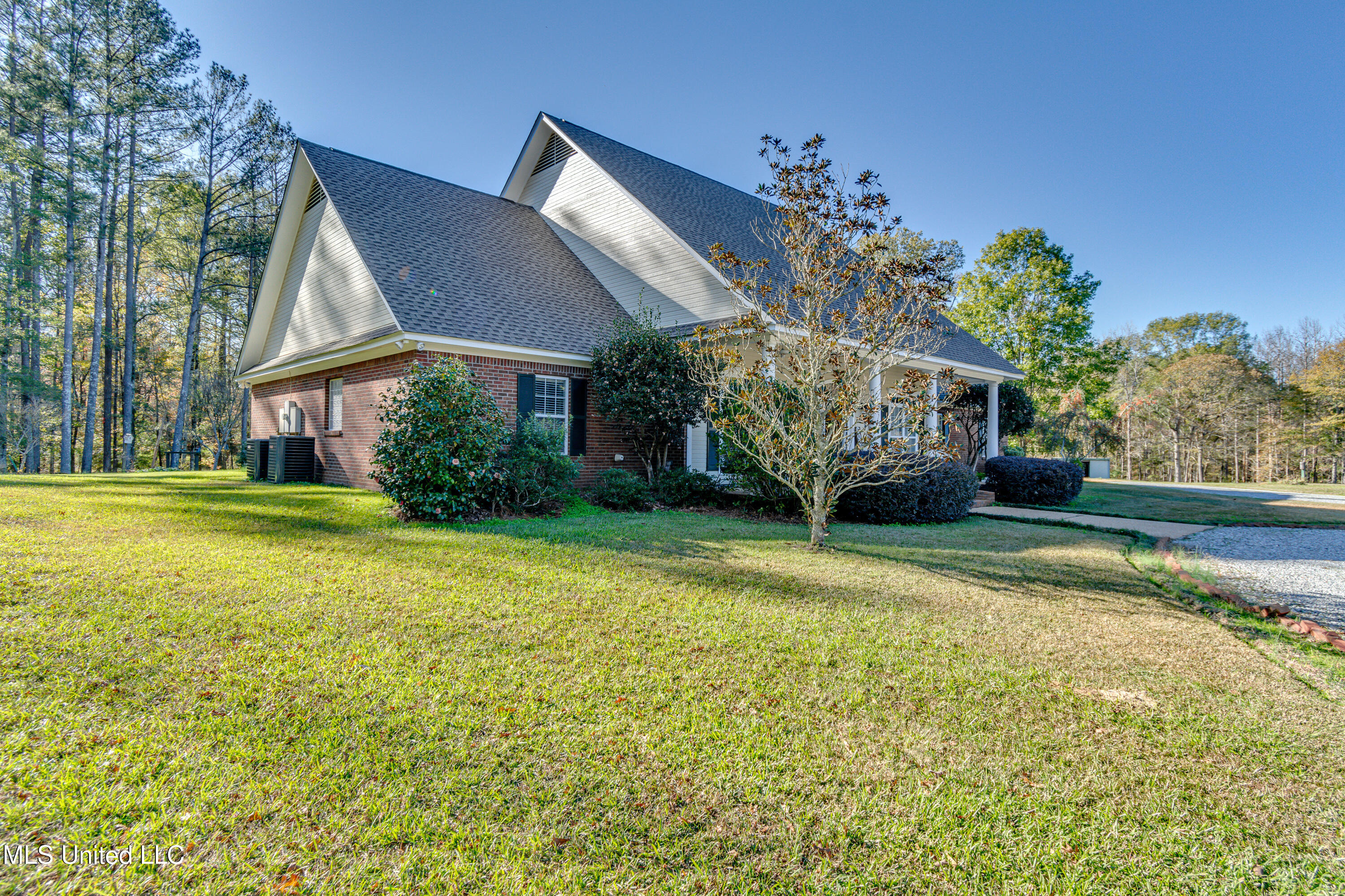 1889 Dulaney Road, Terry, Mississippi image 7