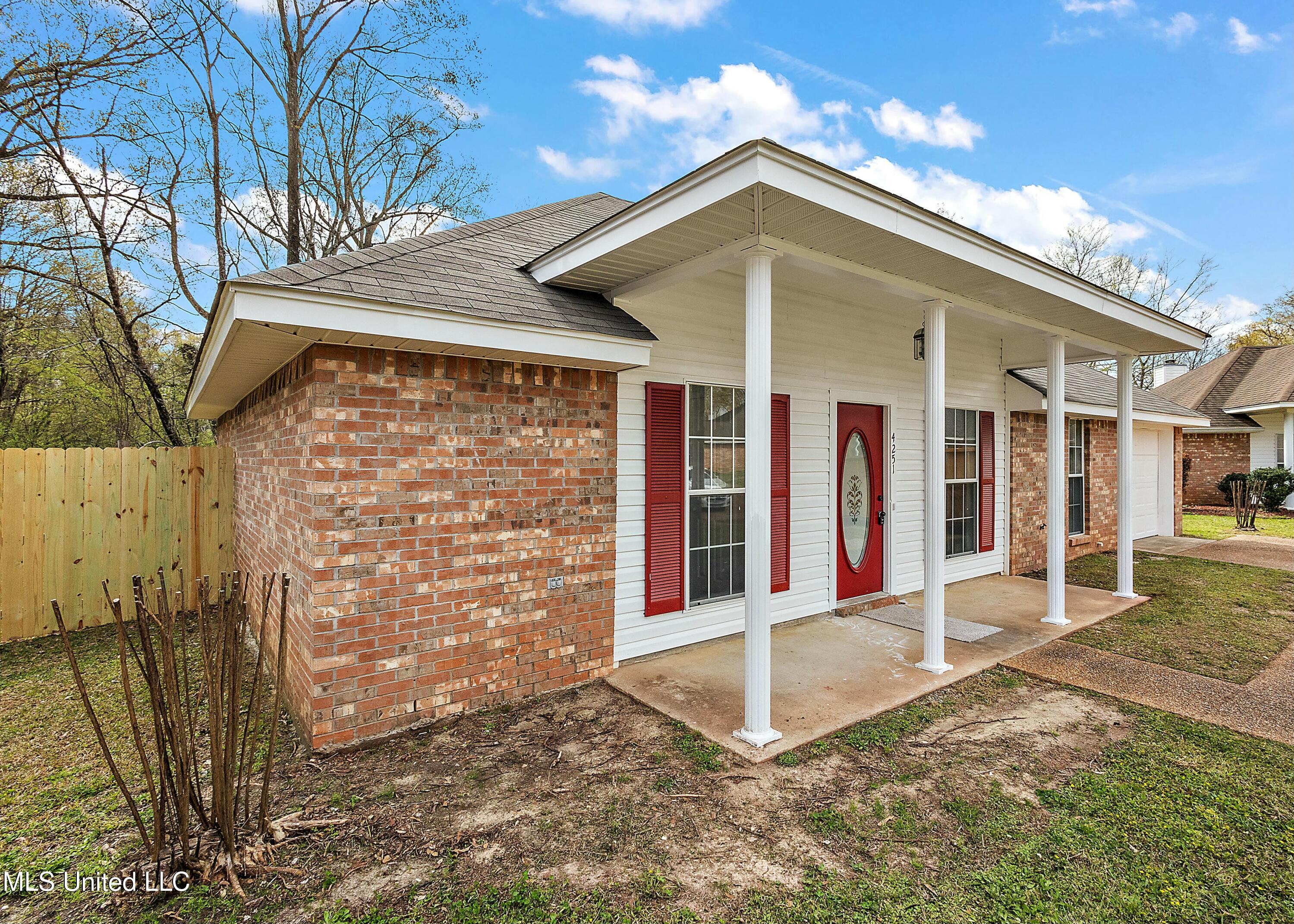 4251 Gunar Drive, Byram, Mississippi image 2