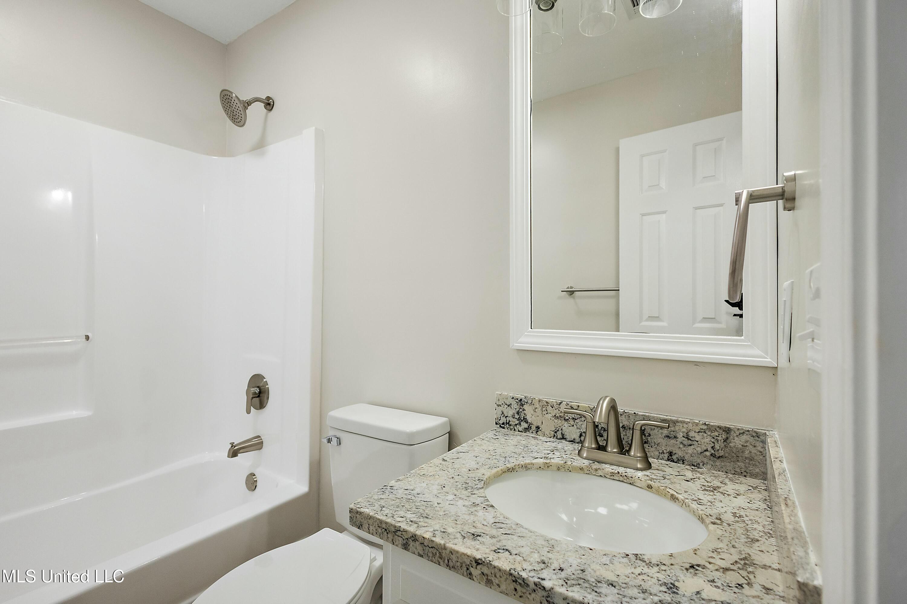 4251 Gunar Drive, Byram, Mississippi image 11