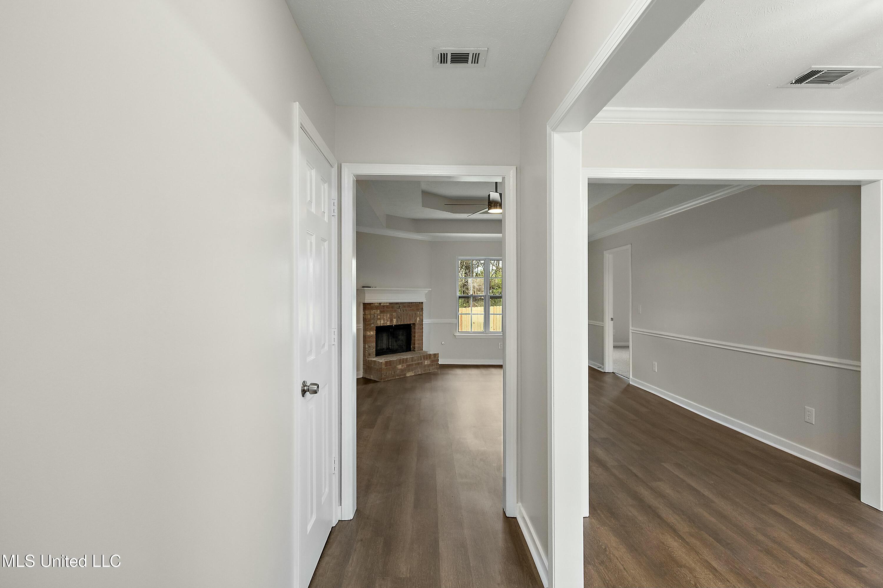 4251 Gunar Drive, Byram, Mississippi image 3