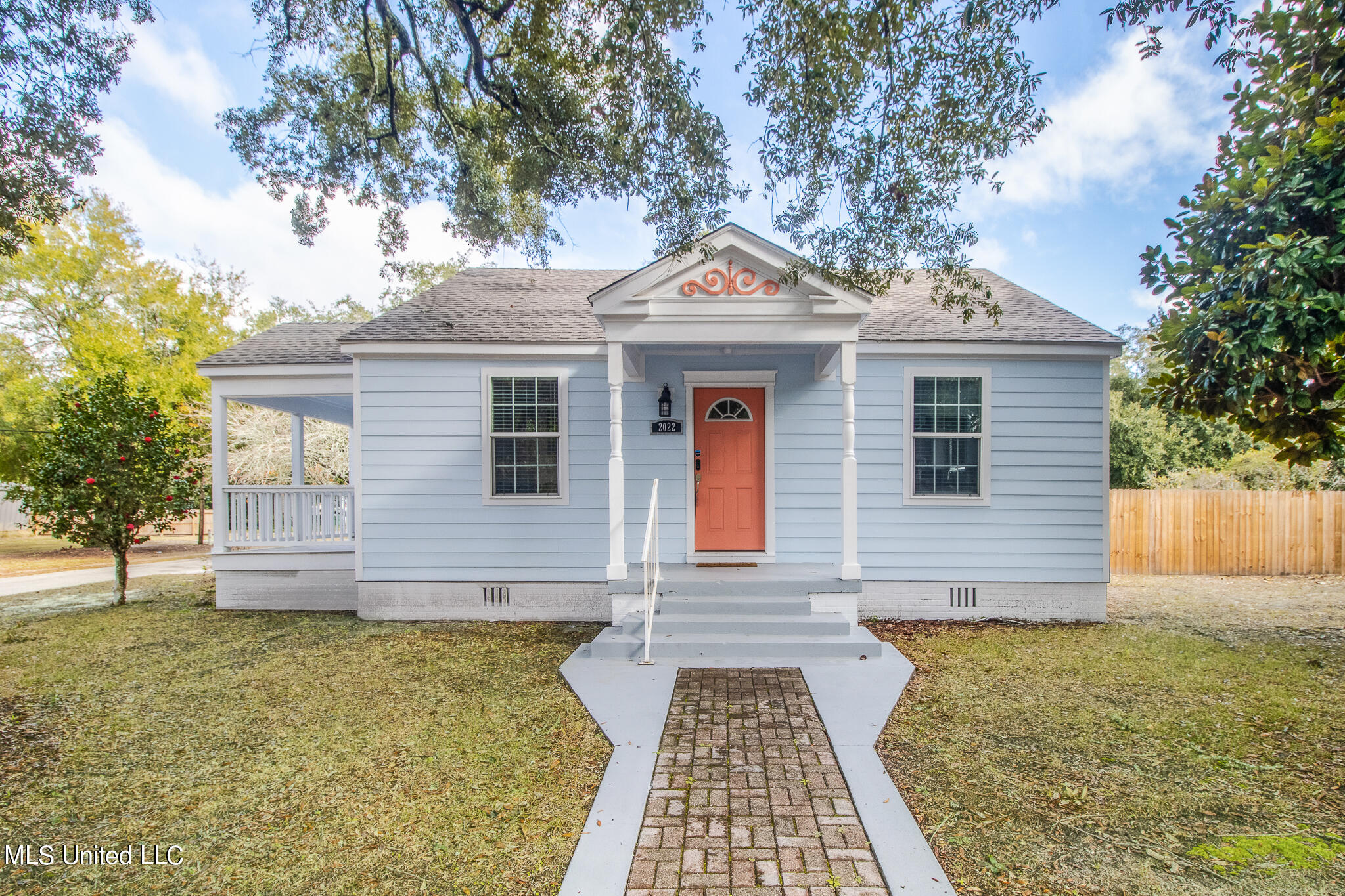 2022 21st Avenue, Gulfport, Mississippi image 3