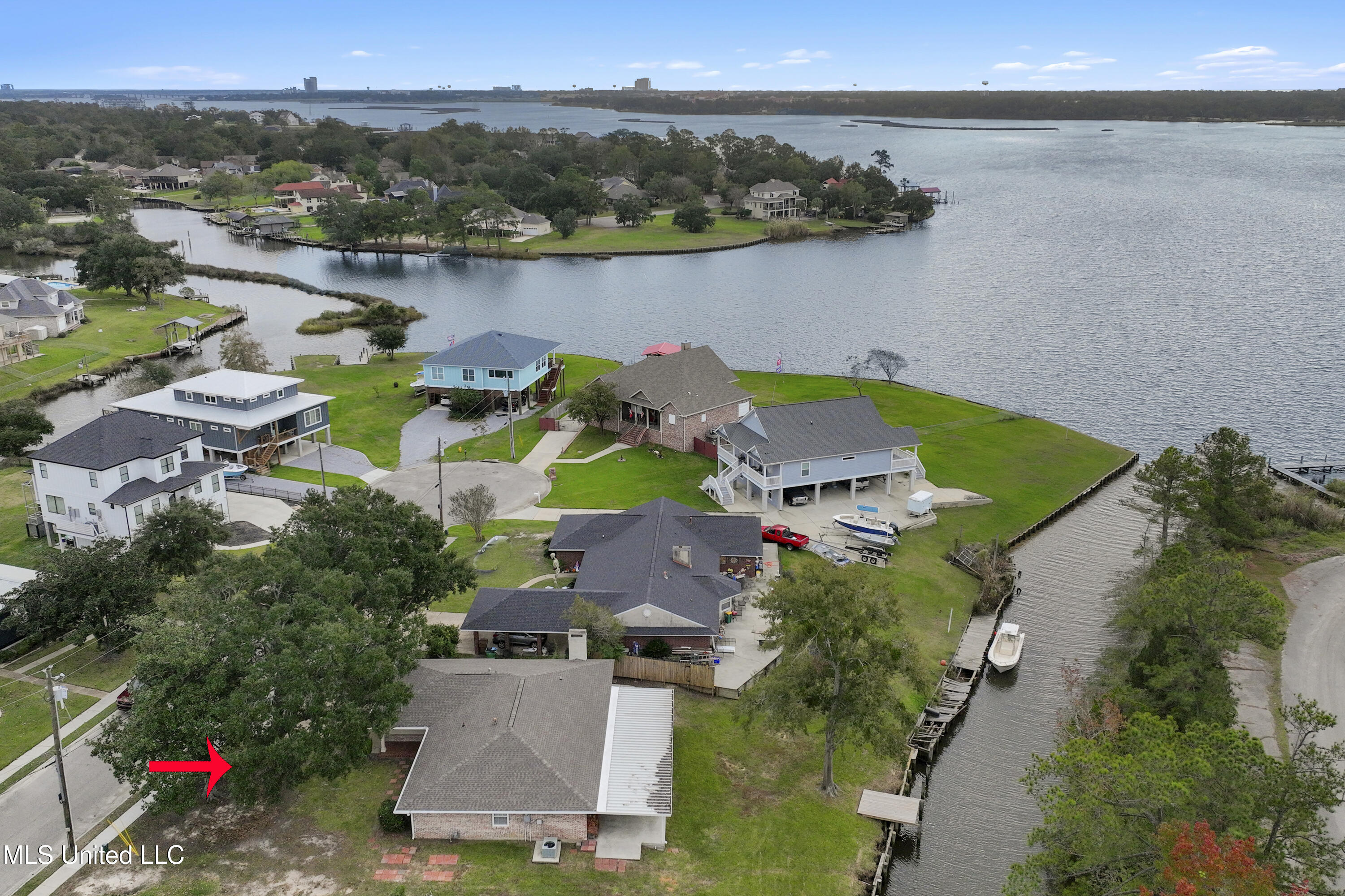 707 Holly Hills Drive, Biloxi, Mississippi image 4