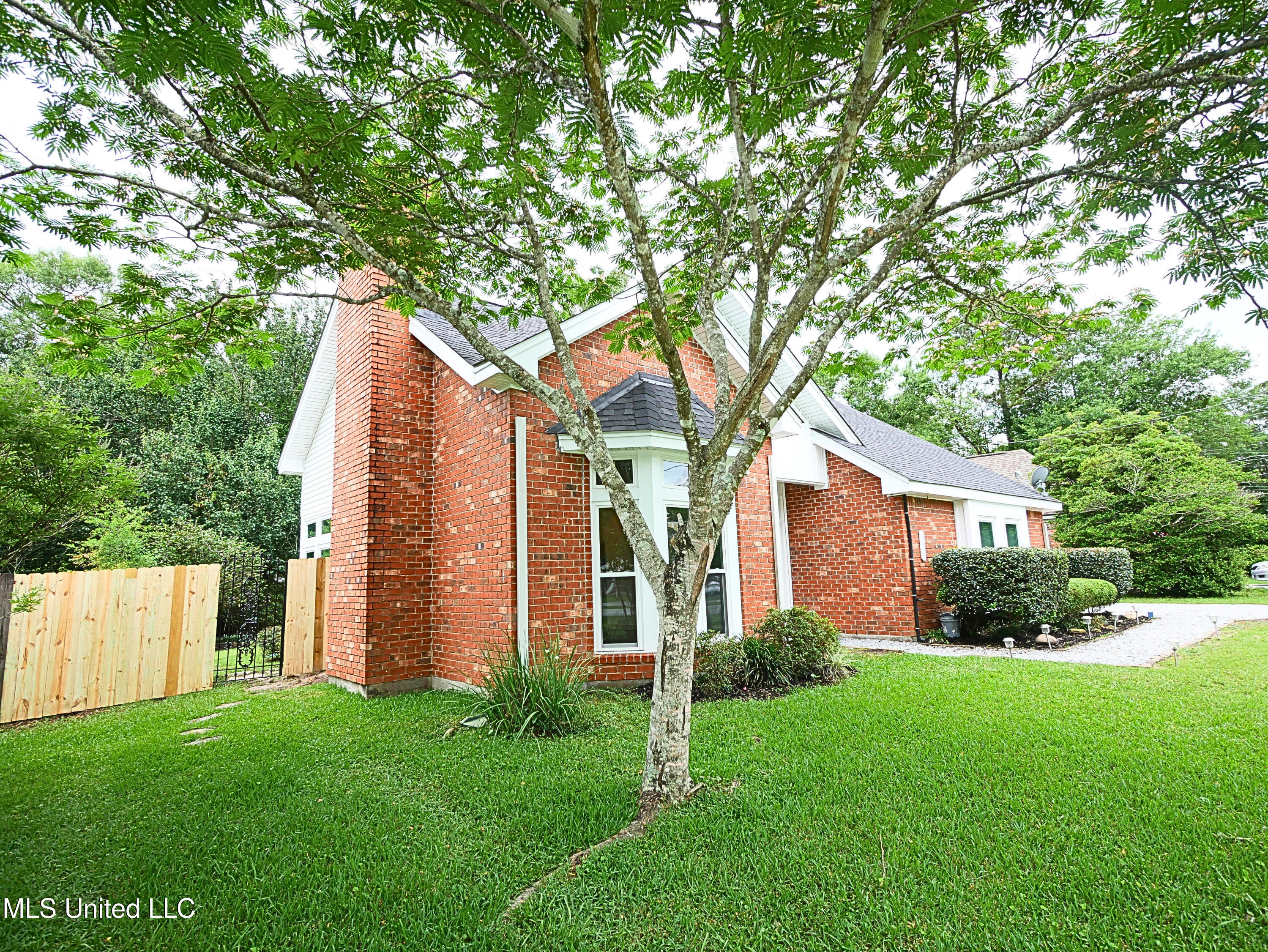 7869 Hilo Way, Diamondhead, Mississippi image 4
