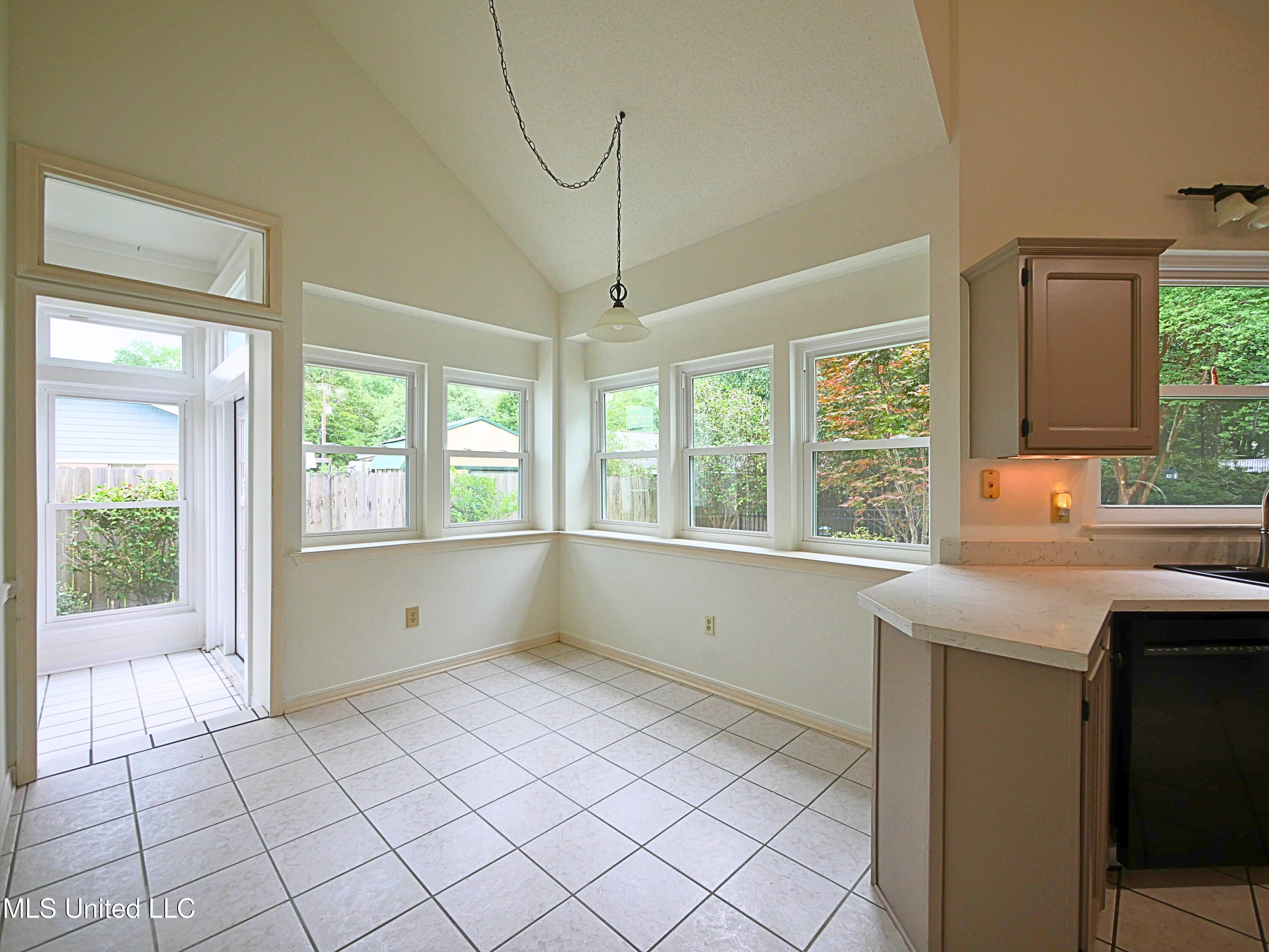 7869 Hilo Way, Diamondhead, Mississippi image 11