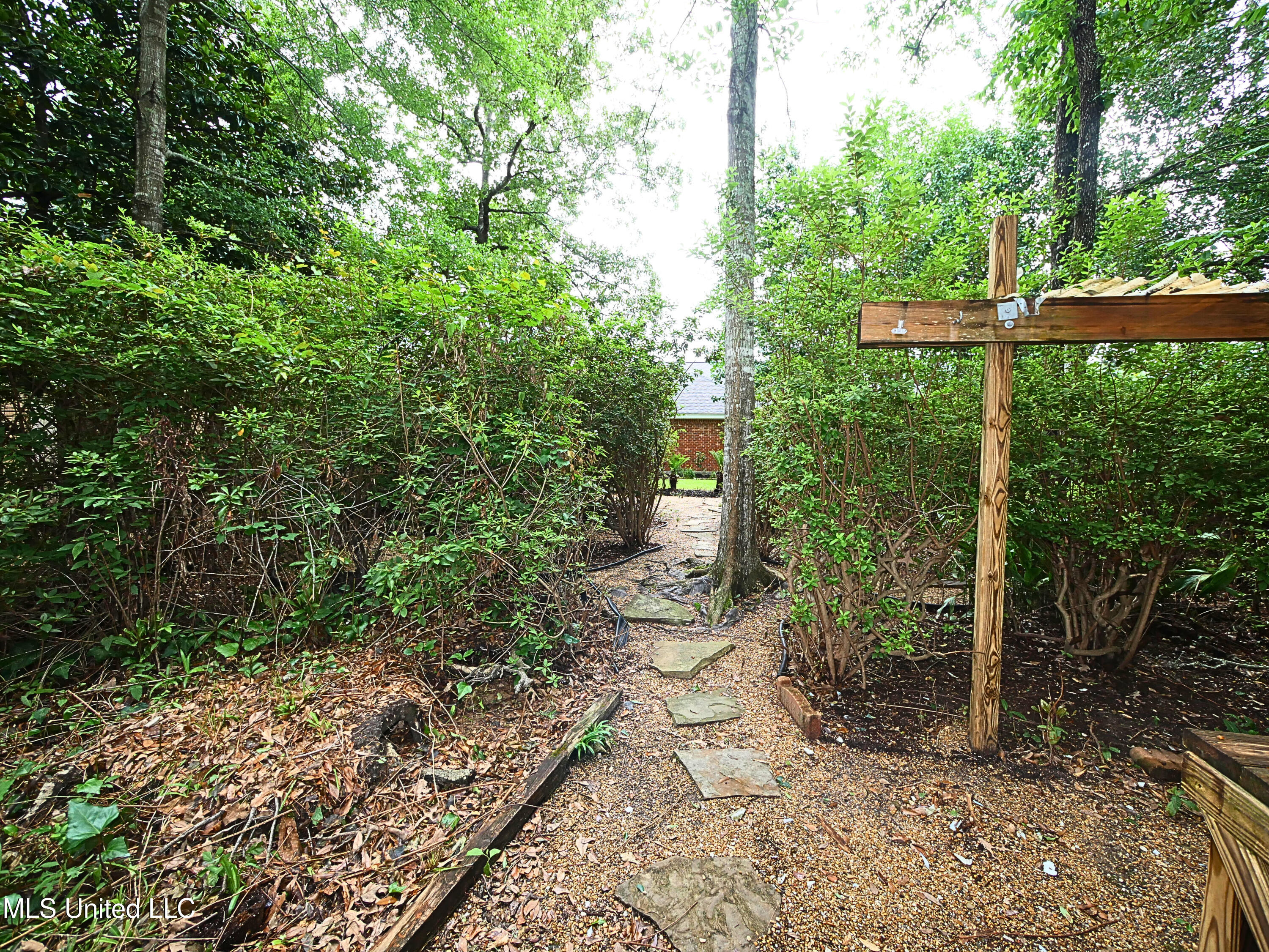 7869 Hilo Way, Diamondhead, Mississippi image 35