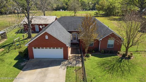 Homes For Sale - 116 Vaughn Drive<br/> Lucedale, MS 39452