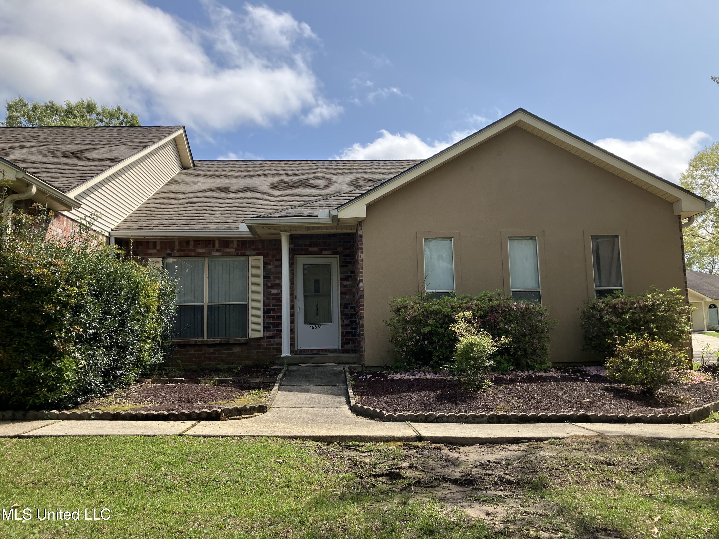 16631 Kapalama Place, Diamondhead, Mississippi image 1
