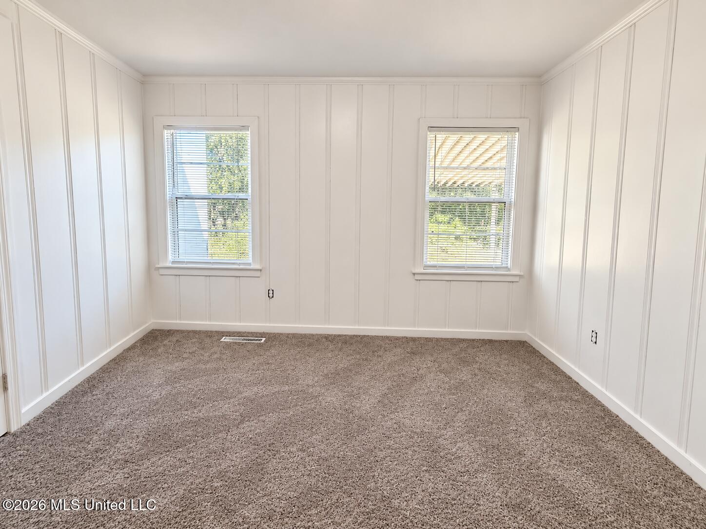 528 N Park Lane