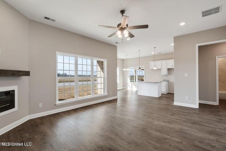 10203 March Meadows Way Way, Olive Branch, Mississippi image 3