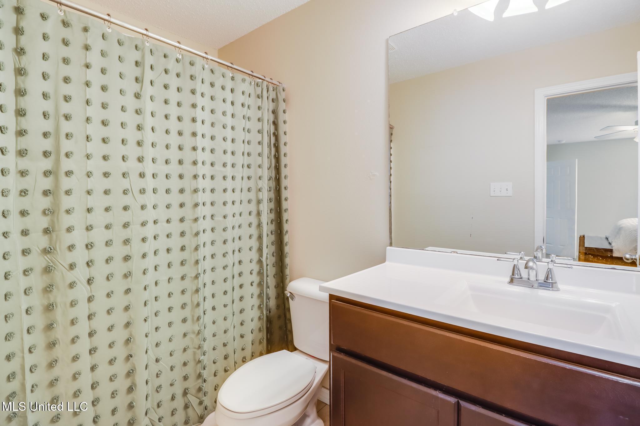 14508 Indian Trails Circle, D'Iberville, Texas image 16