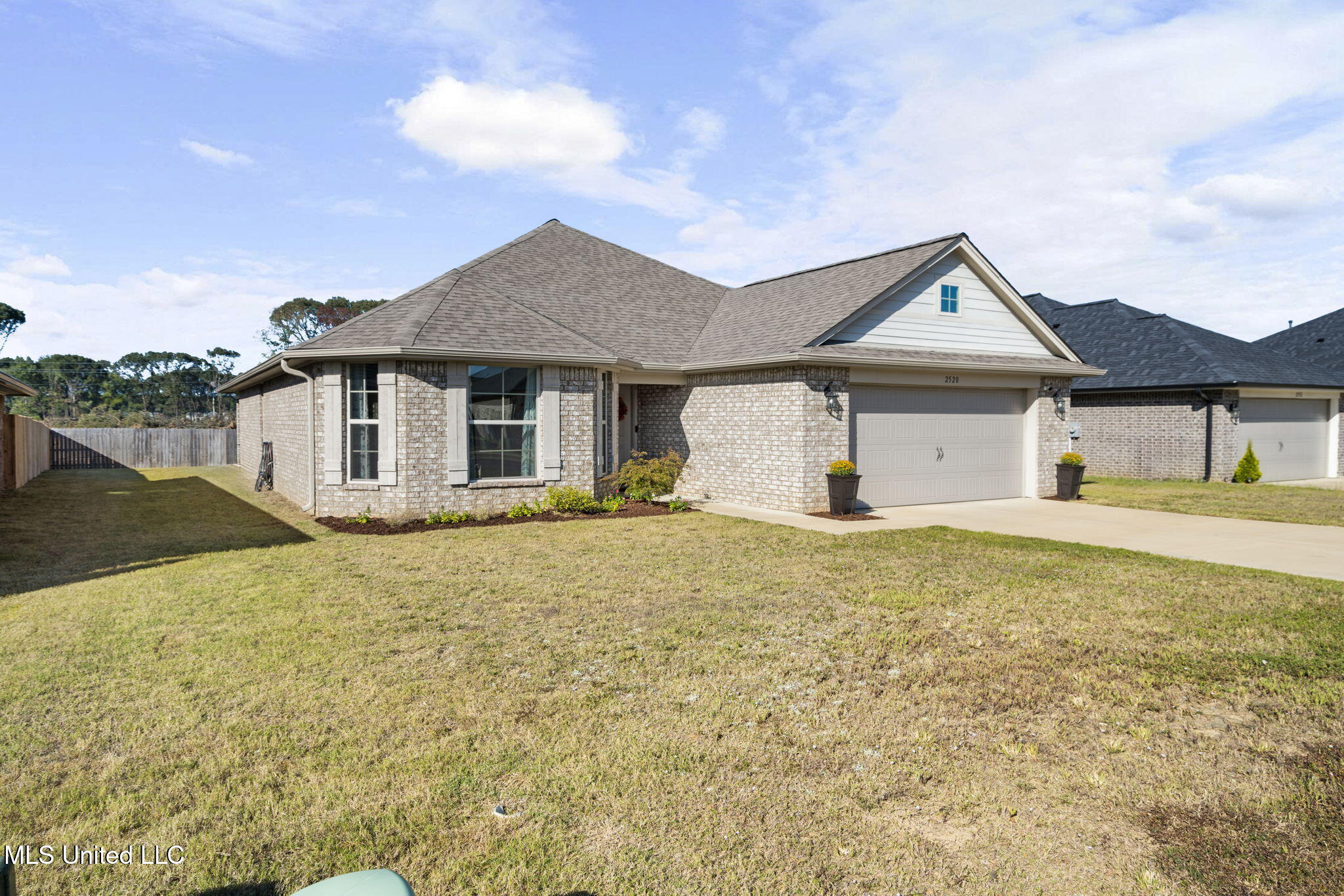 Southaven, Mississippi 38672, United States, 4 Bedrooms Bedrooms, ,2 BathroomsBathrooms,Residential,Active,219610