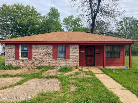 Homes For Sale - 2438 Kingston Avenue<br/> Jackson, MS 39213