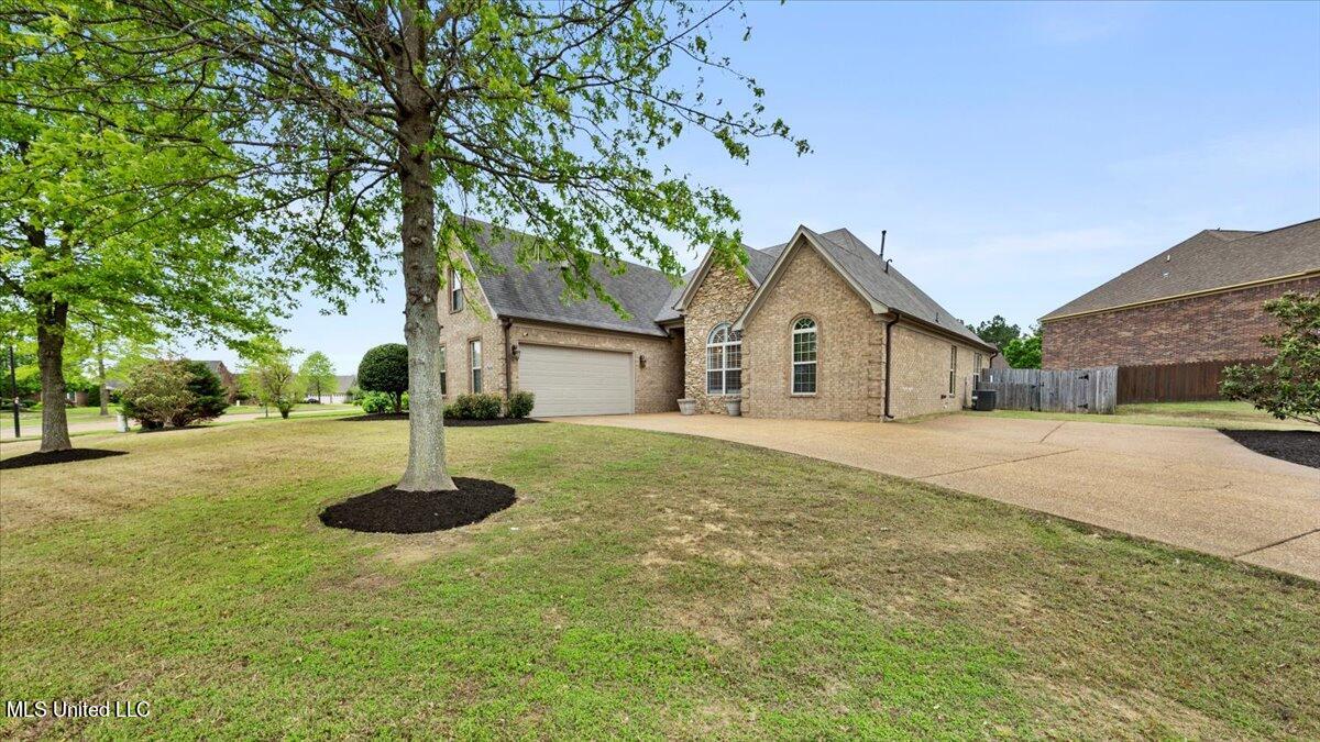 5601 Savannah Parkway, Southaven, Mississippi image 2