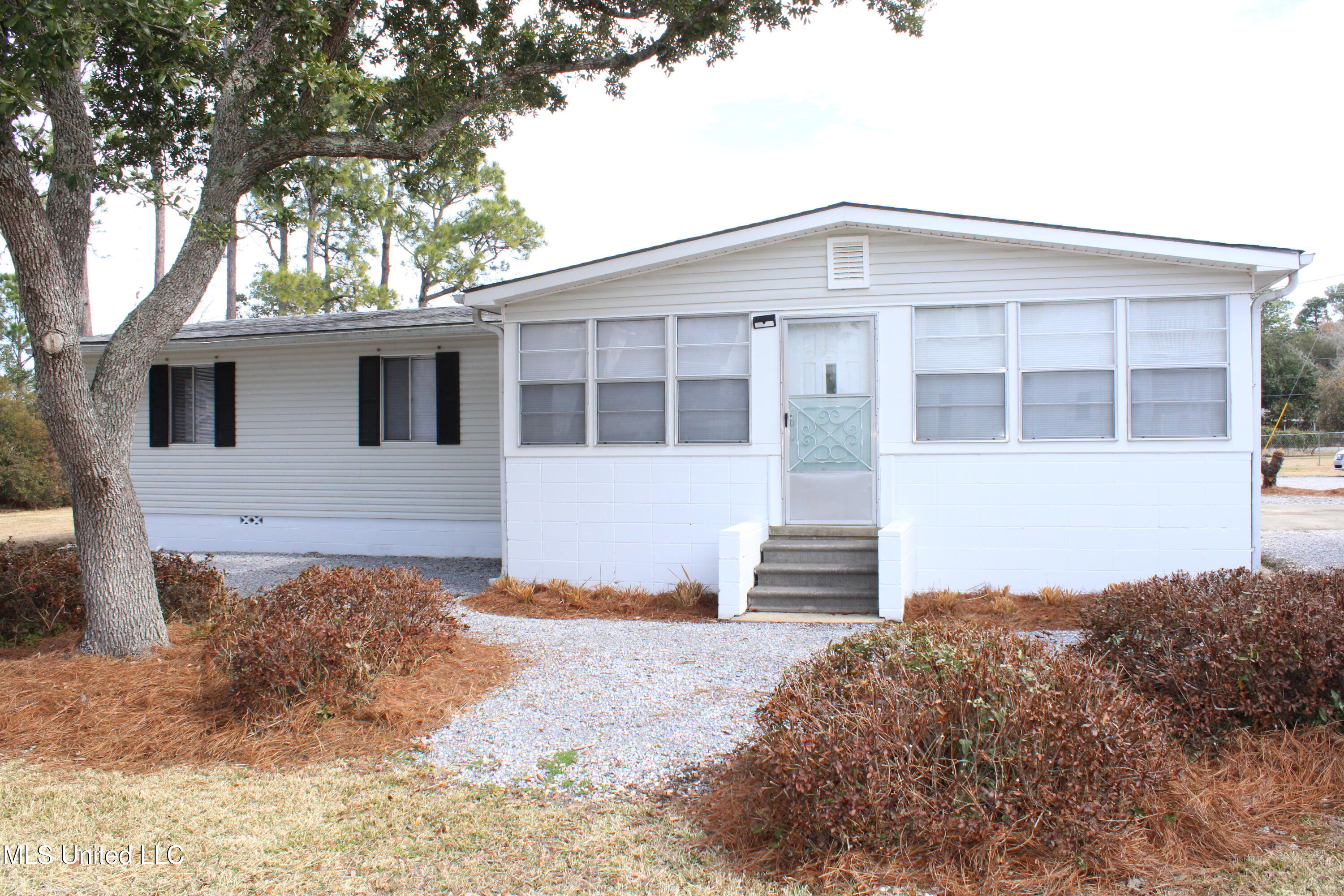 9012 Point Aux Chenes Road, Ocean Springs, Mississippi image 1