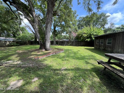 Single Family Residence in Gulfport MS 20 40th Street 38.jpg