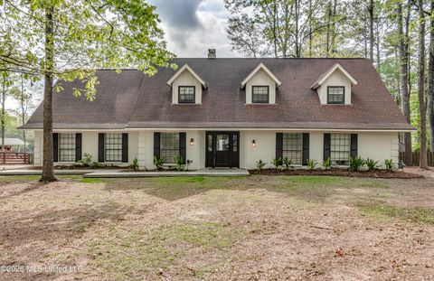 Homes For Sale - 907 Audubon Point Drive<br/> Brandon, MS 39047