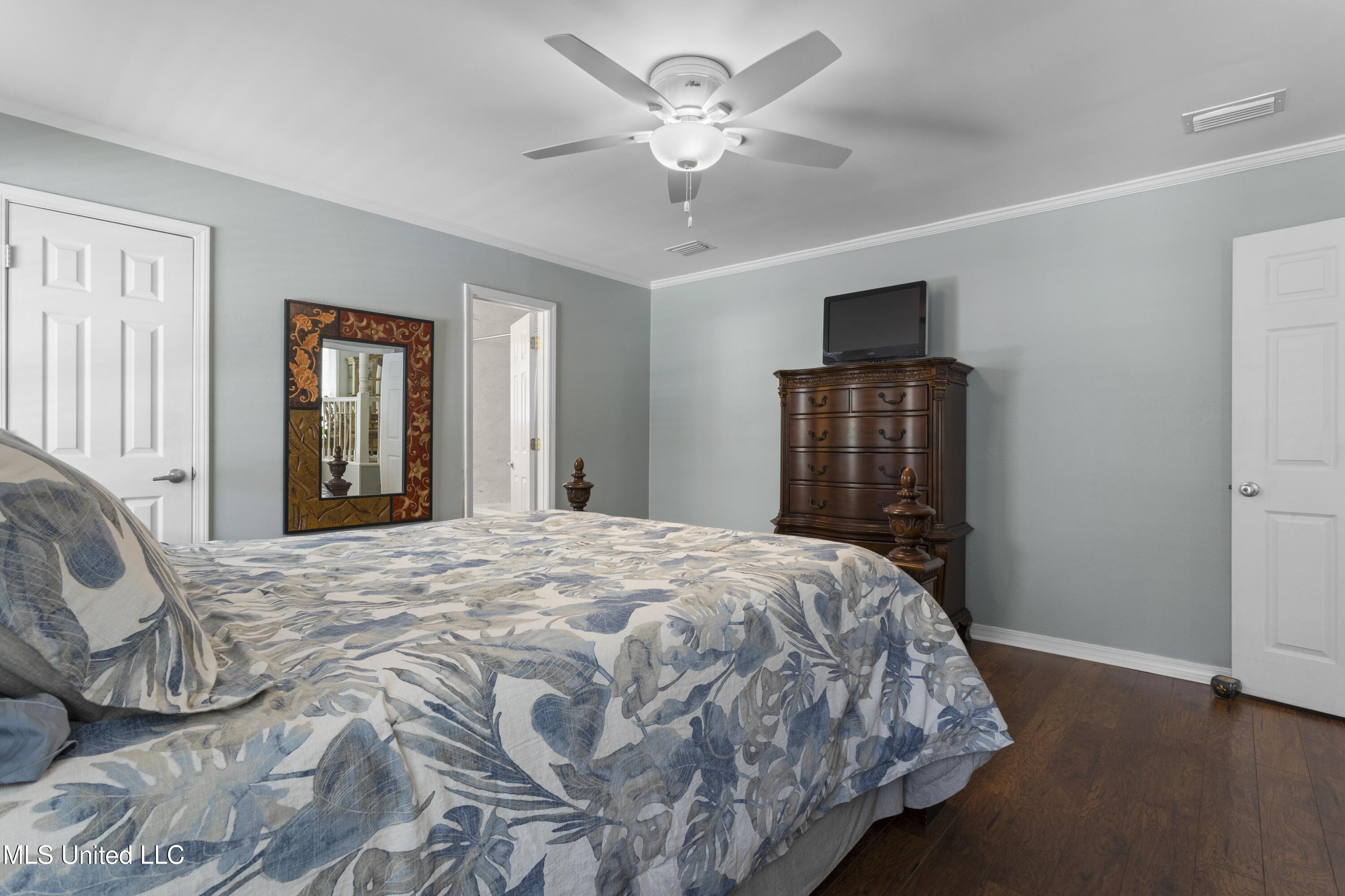 2637 Valleywood Drive, Gautier, Mississippi image 13