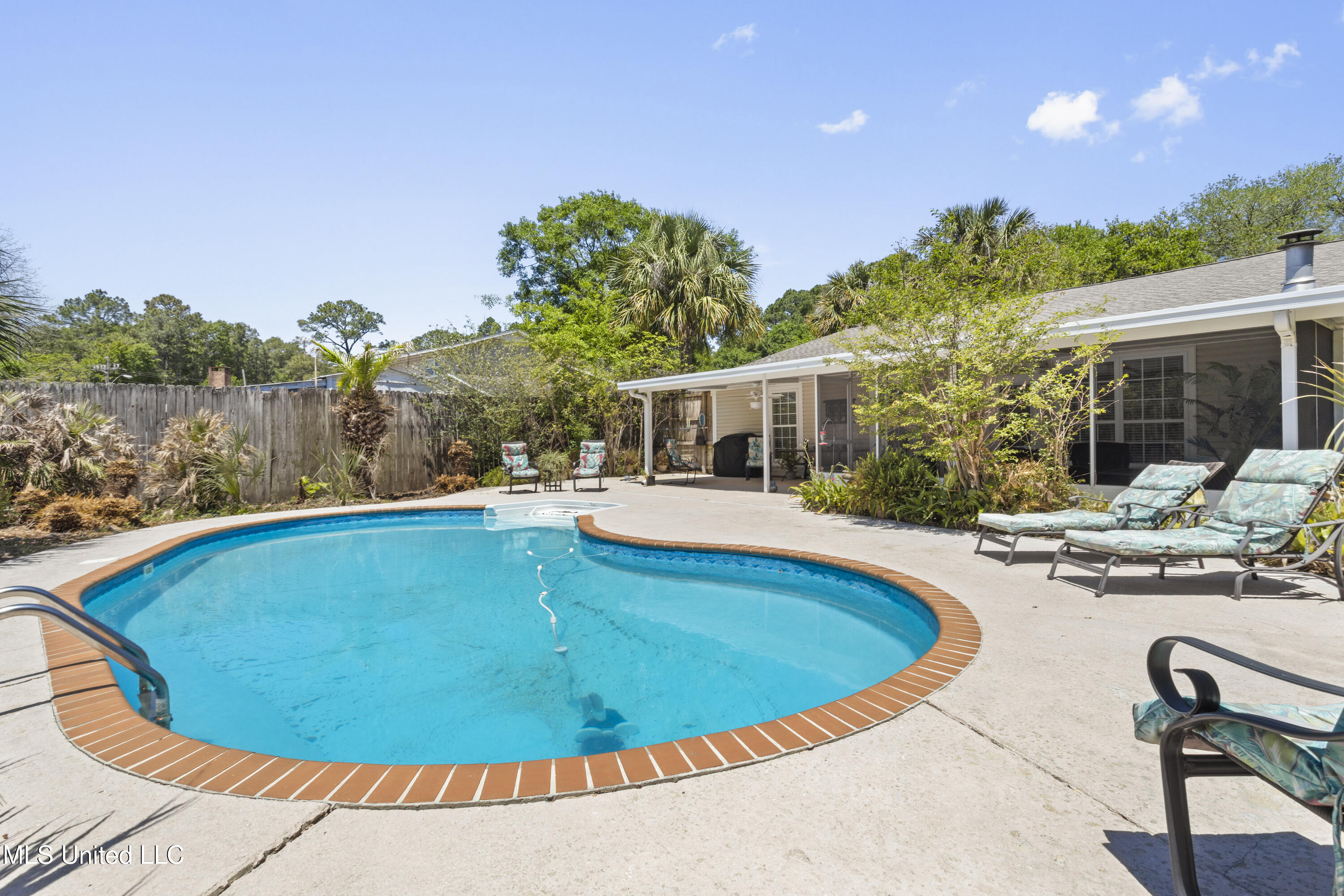 2637 Valleywood Drive, Gautier, Mississippi image 23