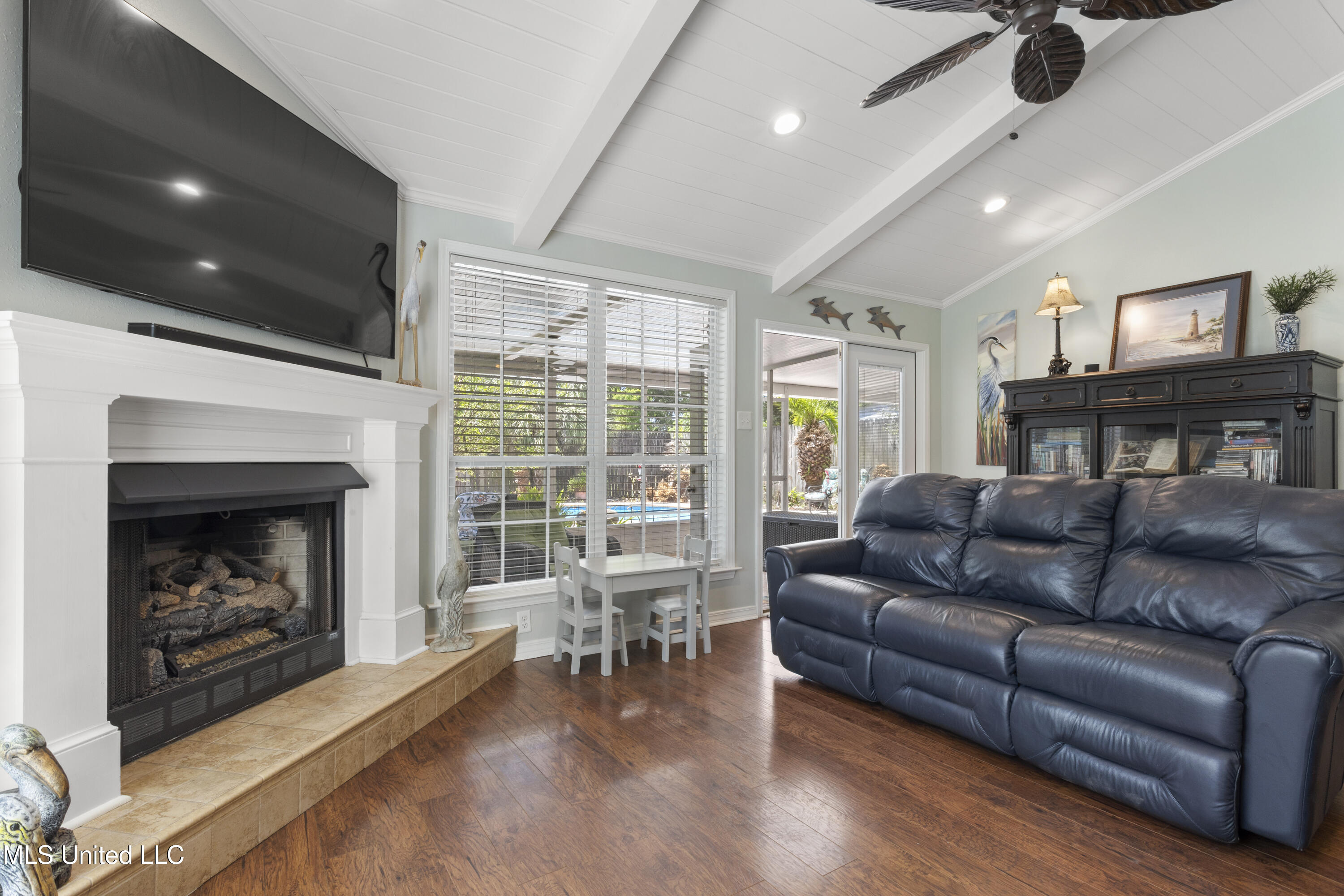 2637 Valleywood Drive, Gautier, Mississippi image 5