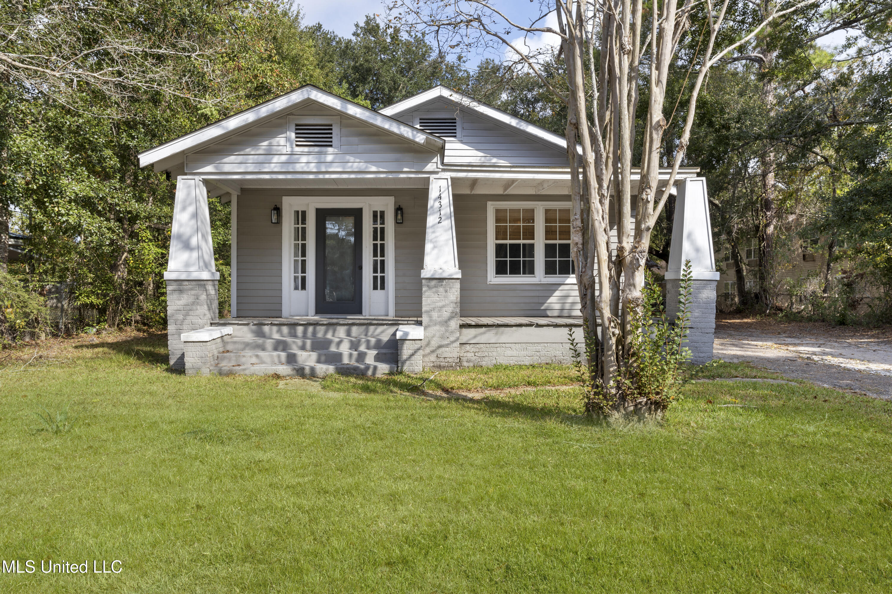 14312 Lemoyne Boulevard, Biloxi, Mississippi image 1