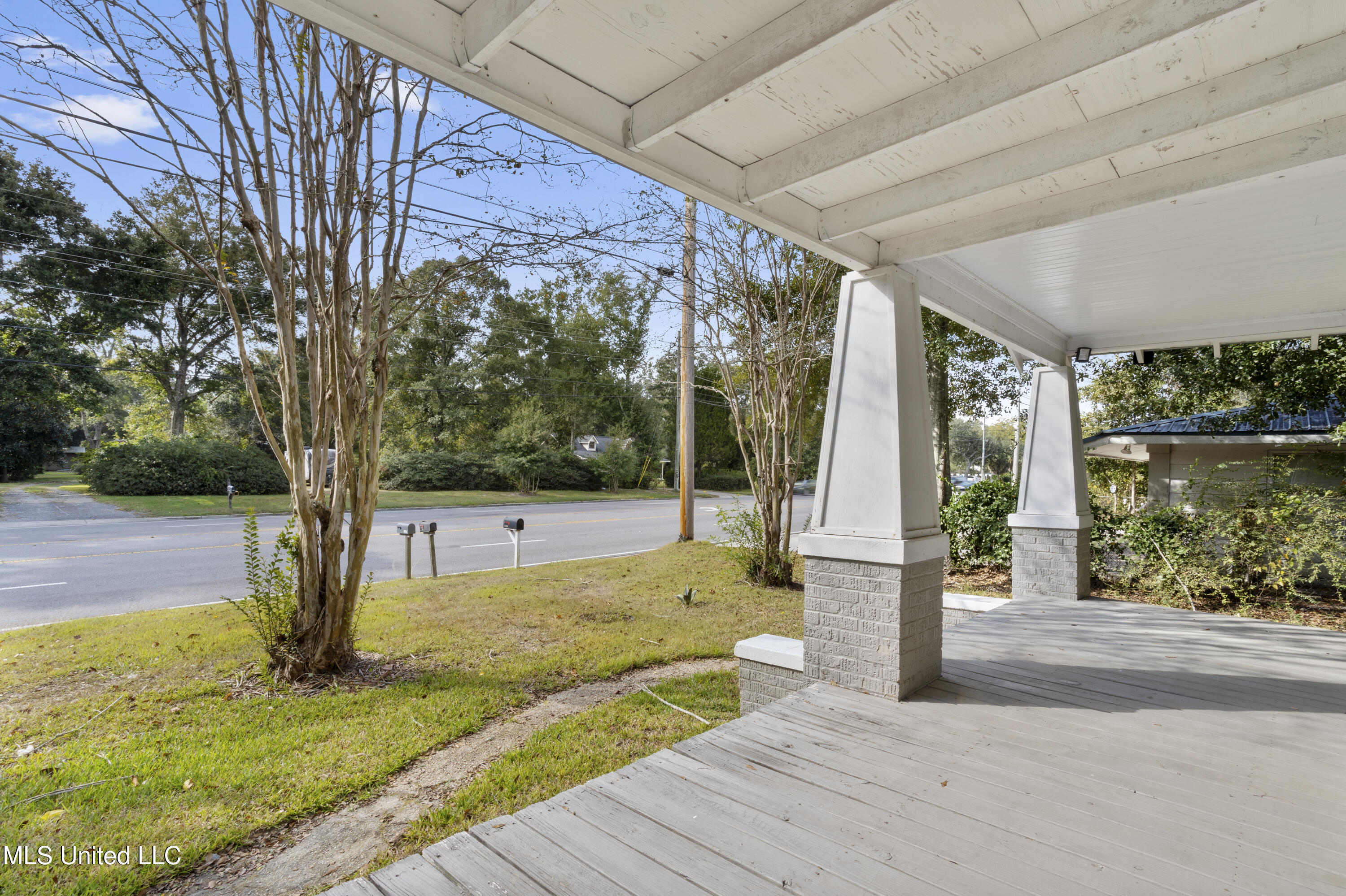 14312 Lemoyne Boulevard, Biloxi, Mississippi image 3