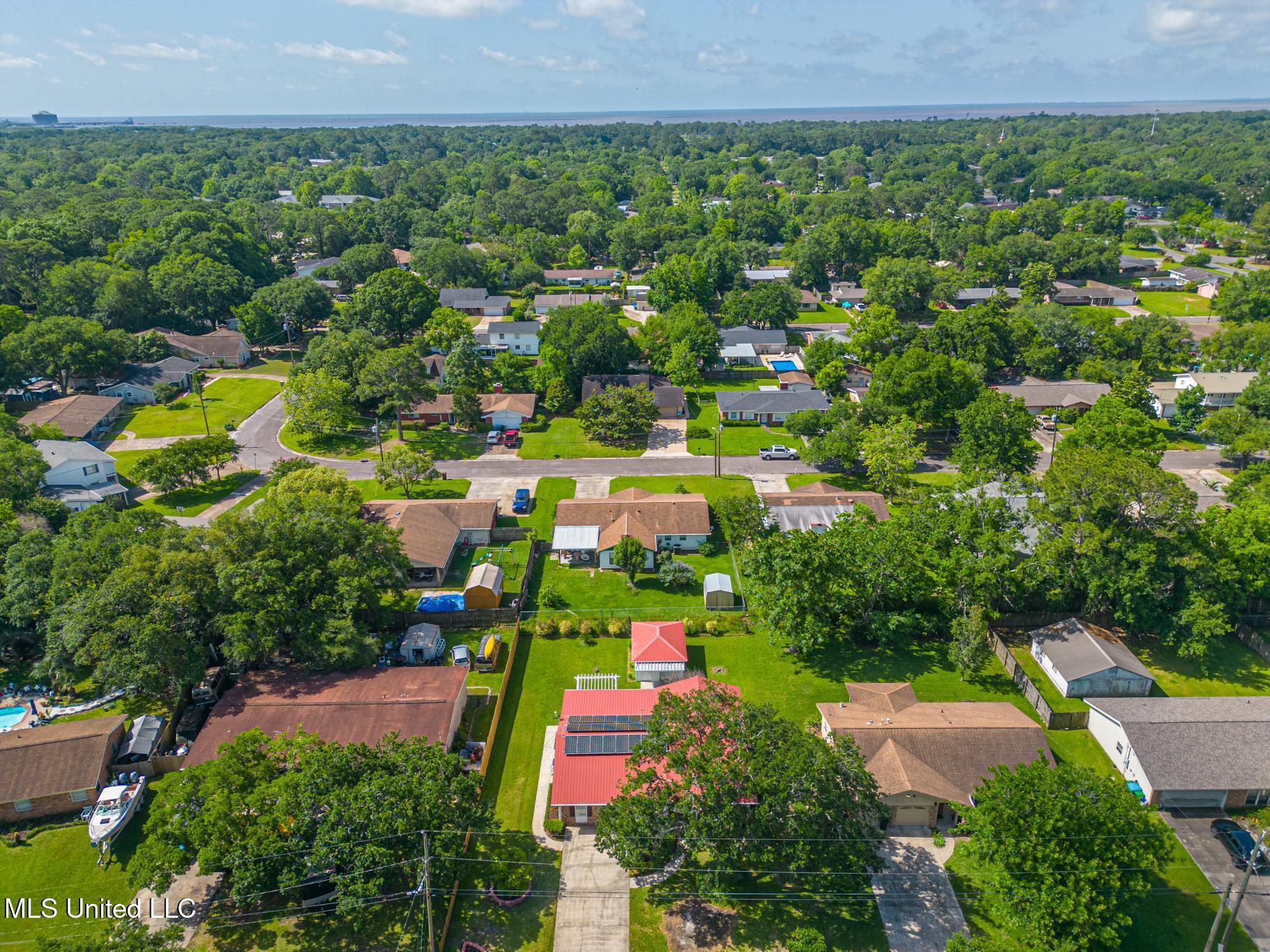 2802 Ridgewood Avenue, Pascagoula, Mississippi image 34