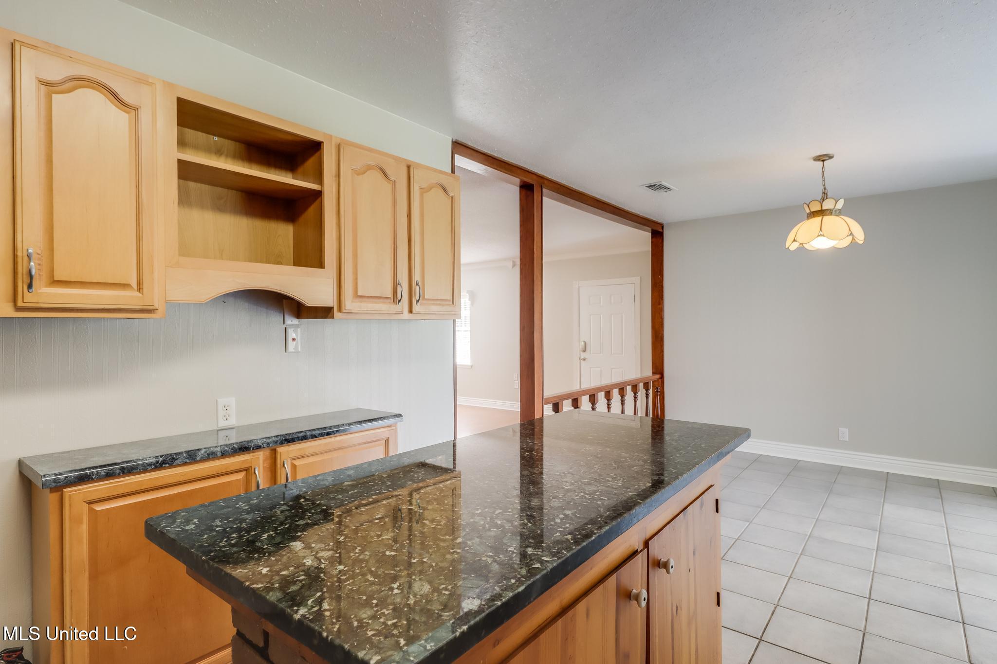 2802 Ridgewood Avenue, Pascagoula, Mississippi image 11