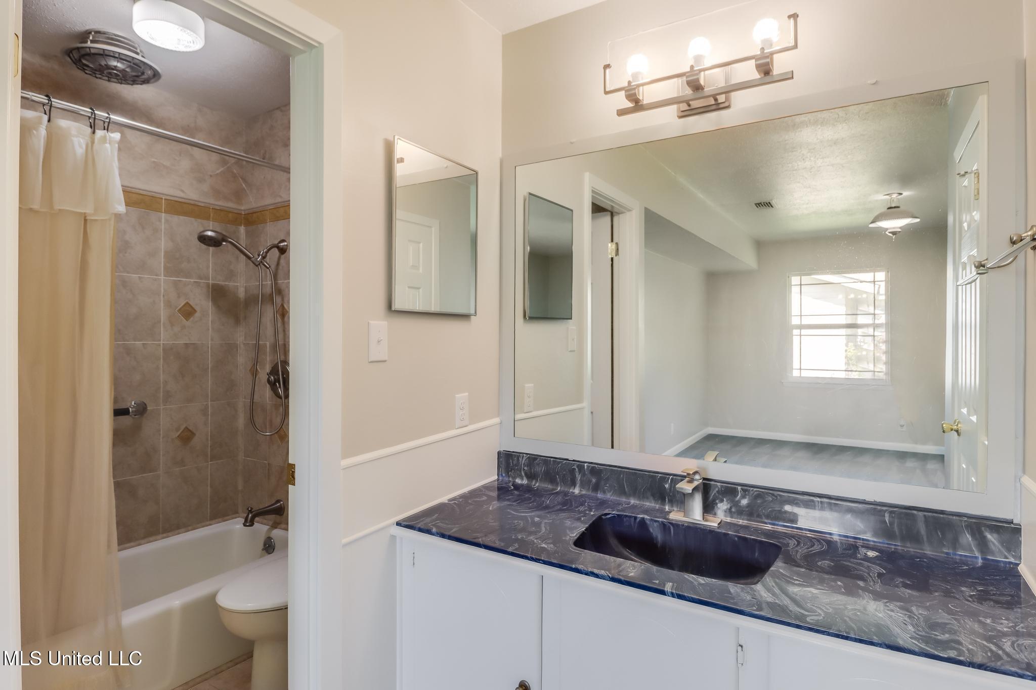 2802 Ridgewood Avenue, Pascagoula, Mississippi image 17