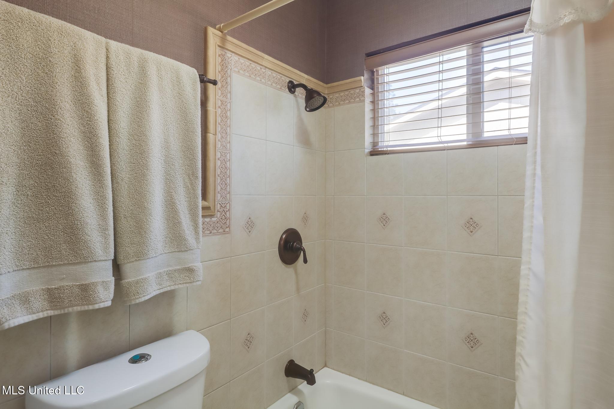 2802 Ridgewood Avenue, Pascagoula, Mississippi image 22