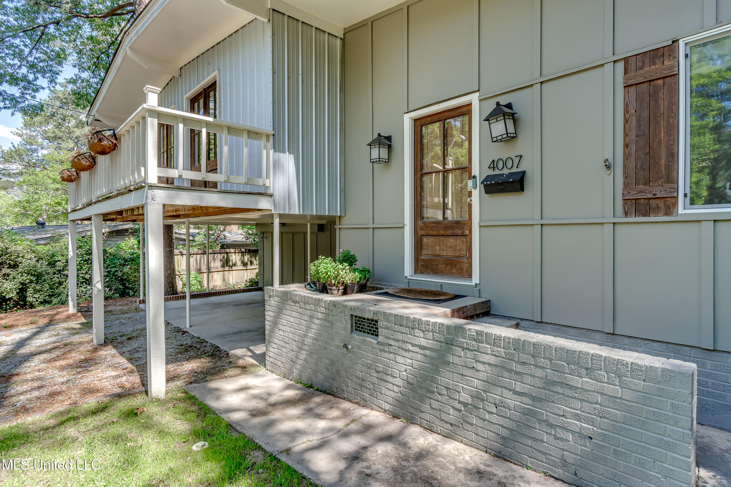 4007 Berkley Drive, Jackson, Mississippi image 2