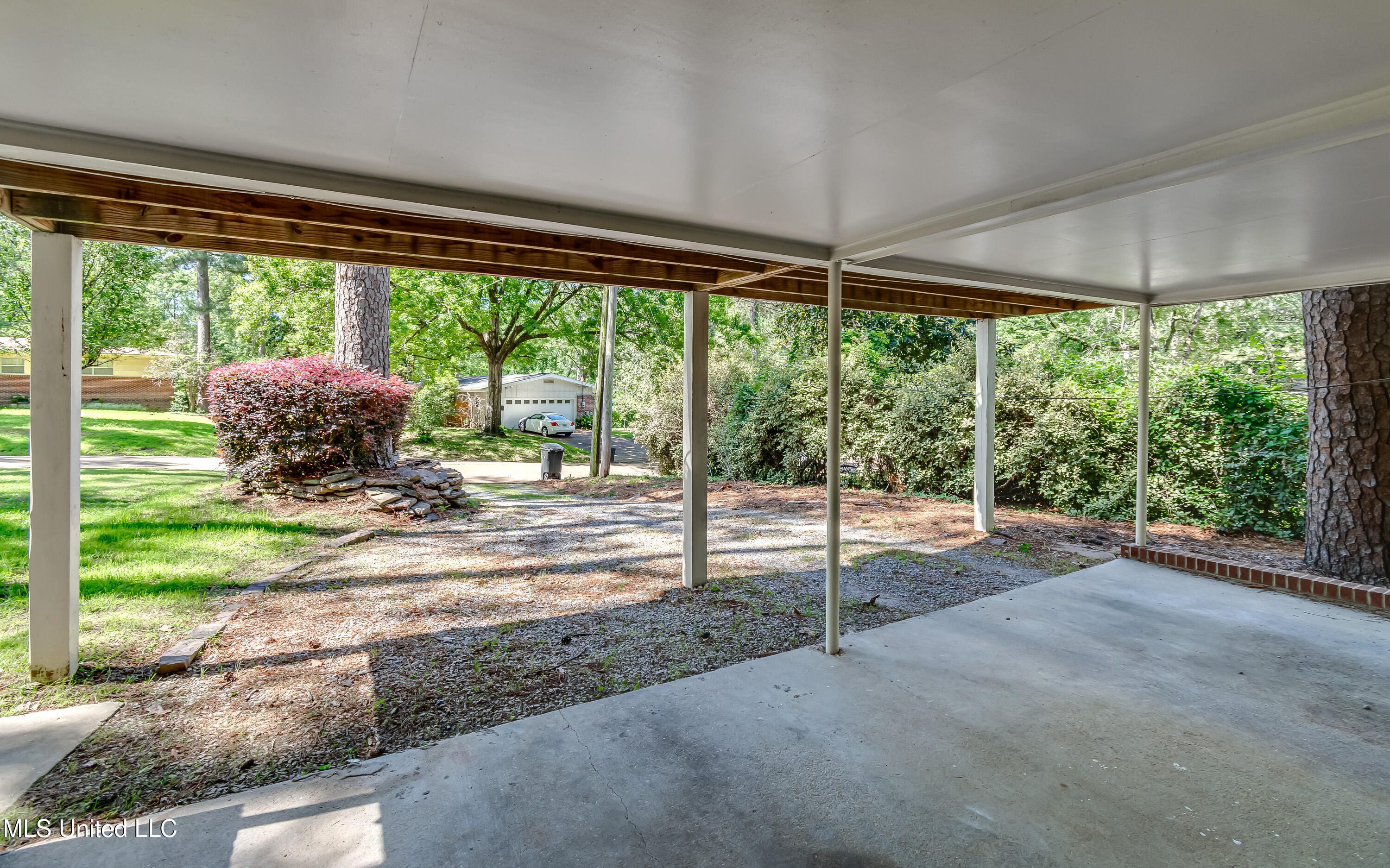 4007 Berkley Drive, Jackson, Mississippi image 6