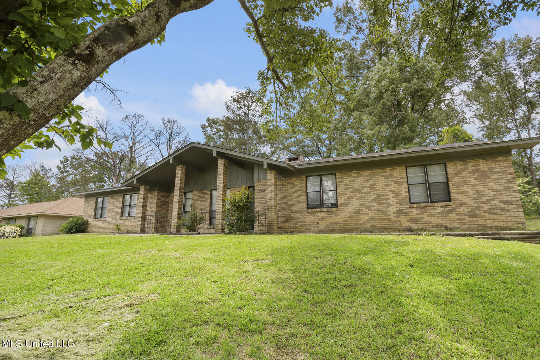 1512 Arlington Street, Clinton, Mississippi image 3
