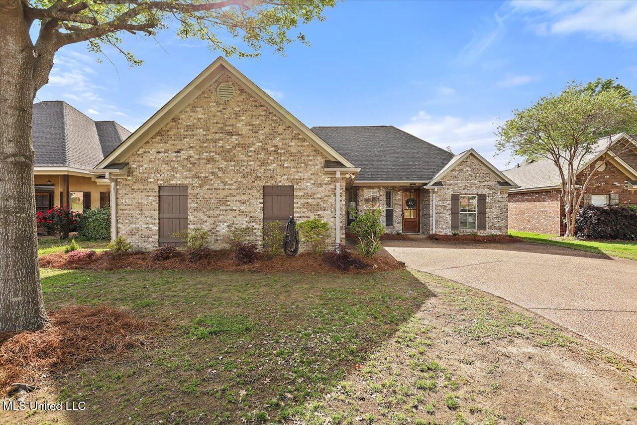 906 Starboard Court, Brandon, Mississippi image 1