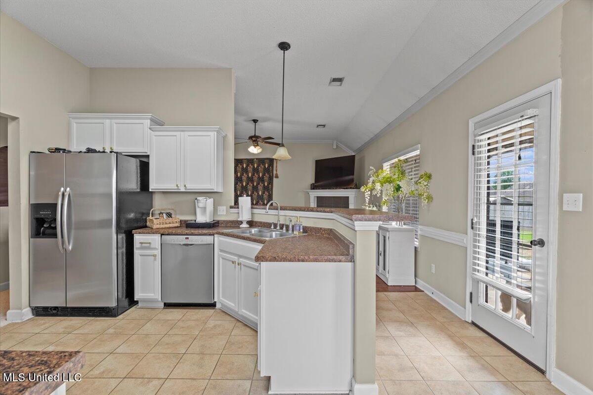 8371 Pinnacle Drive, Southaven, Mississippi image 9