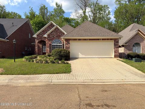 Homes For Sale - 240 Pear Orchard Drive<br/> Warren County, Vicksburg, MS 39180