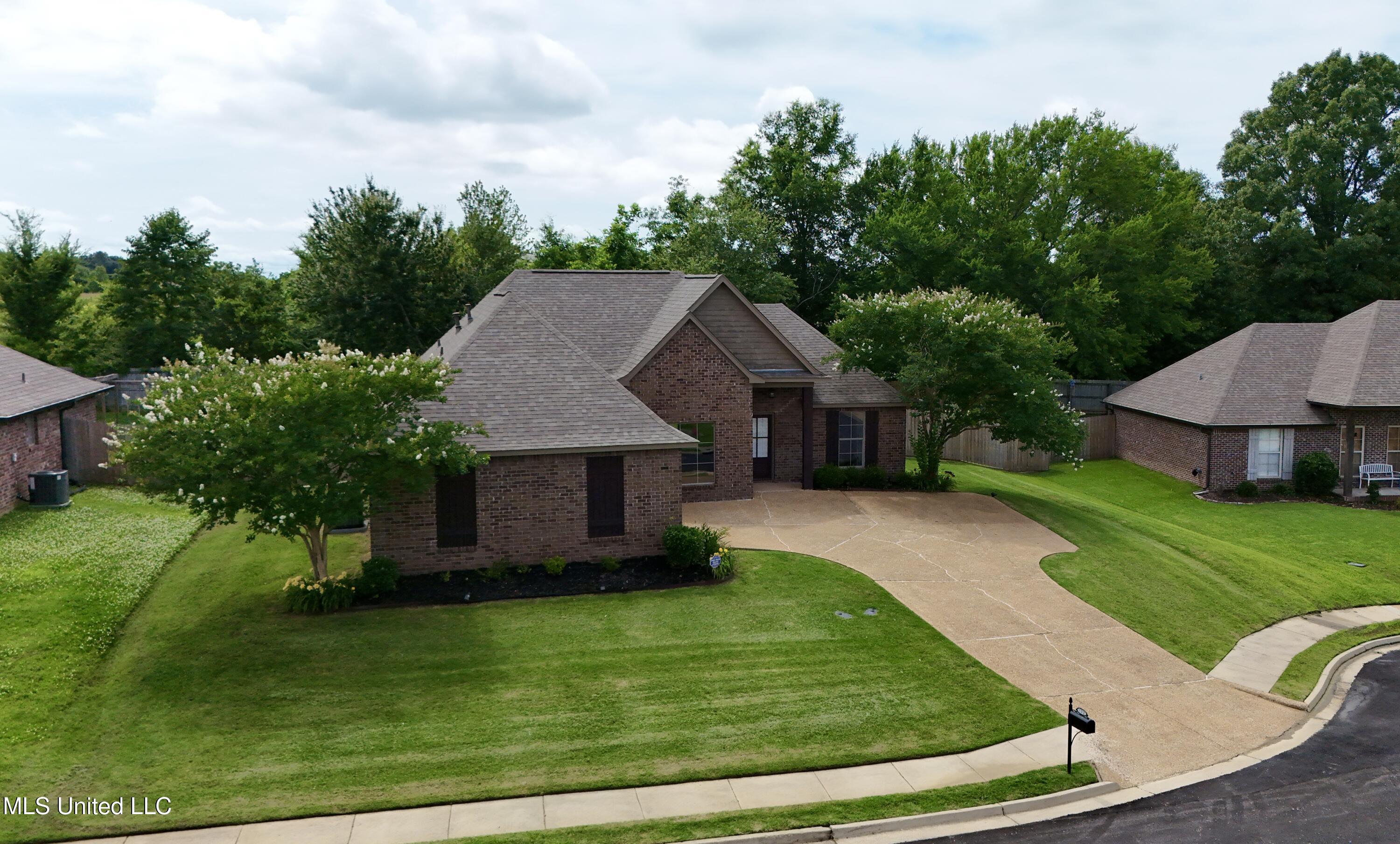 172 Lakeway Drive, Madison, Mississippi image 2