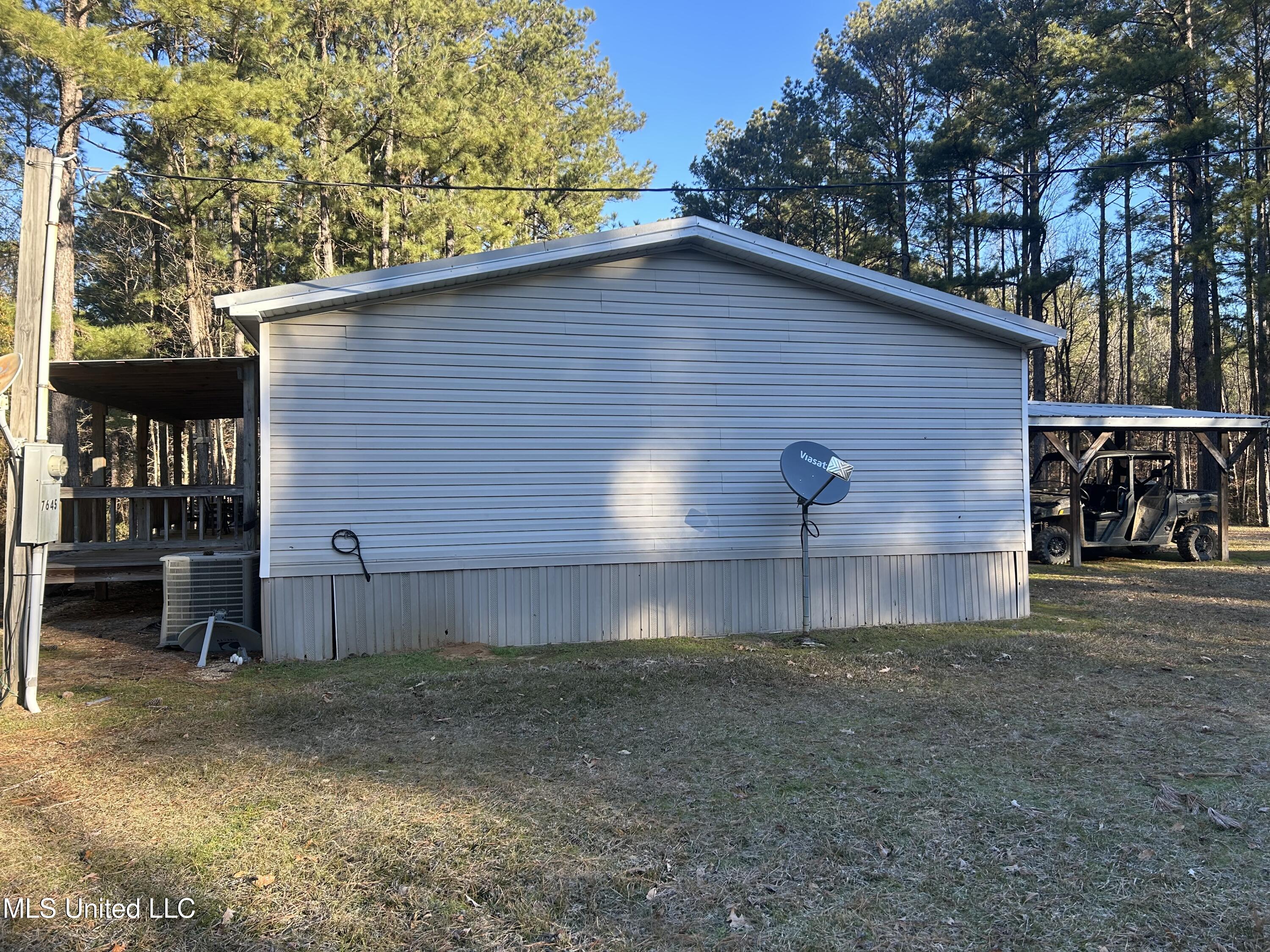 Willie Neyland Road Road, Centreville, Mississippi image 9