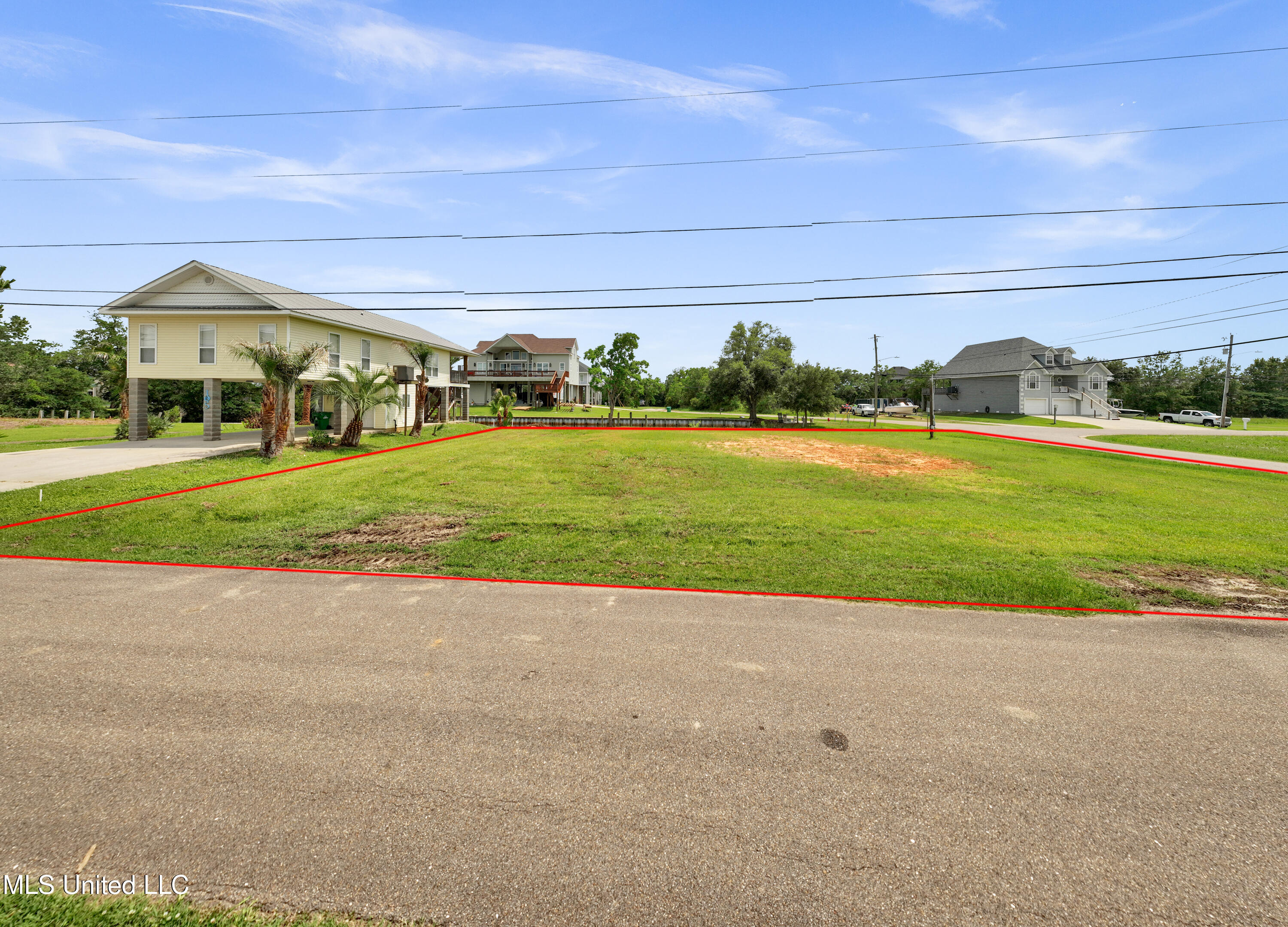 101 Edith Drive, Bay Saint Louis, Mississippi image 4