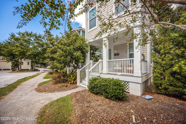 2207 GOVERNMENT ST, OCEAN SPRINGS, MS 39564 - Image 7e6ca6be87f28030fa16630f9b7ceda3/1551927731