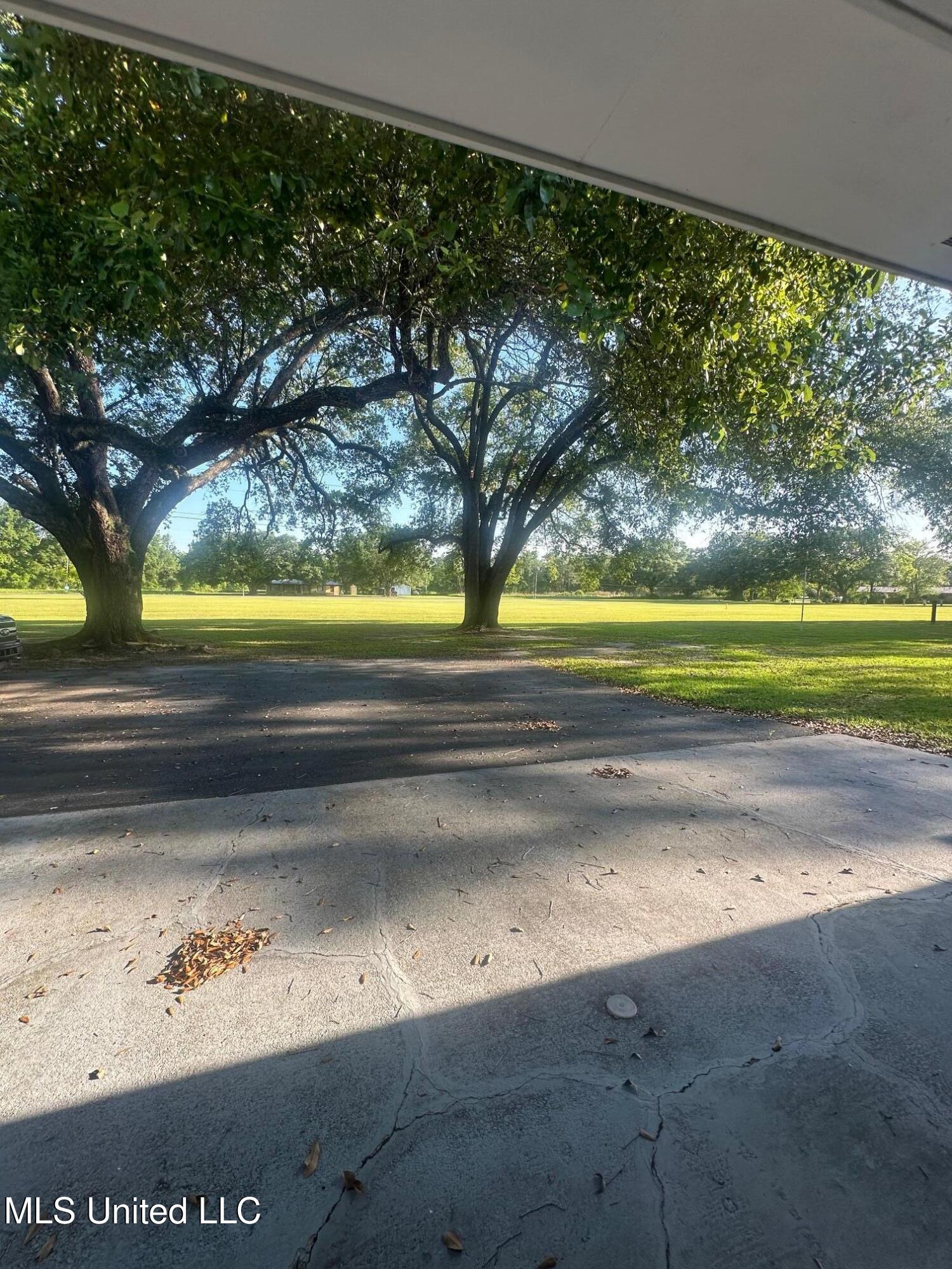 6709 Caraway Road, Moss Point, Mississippi image 19