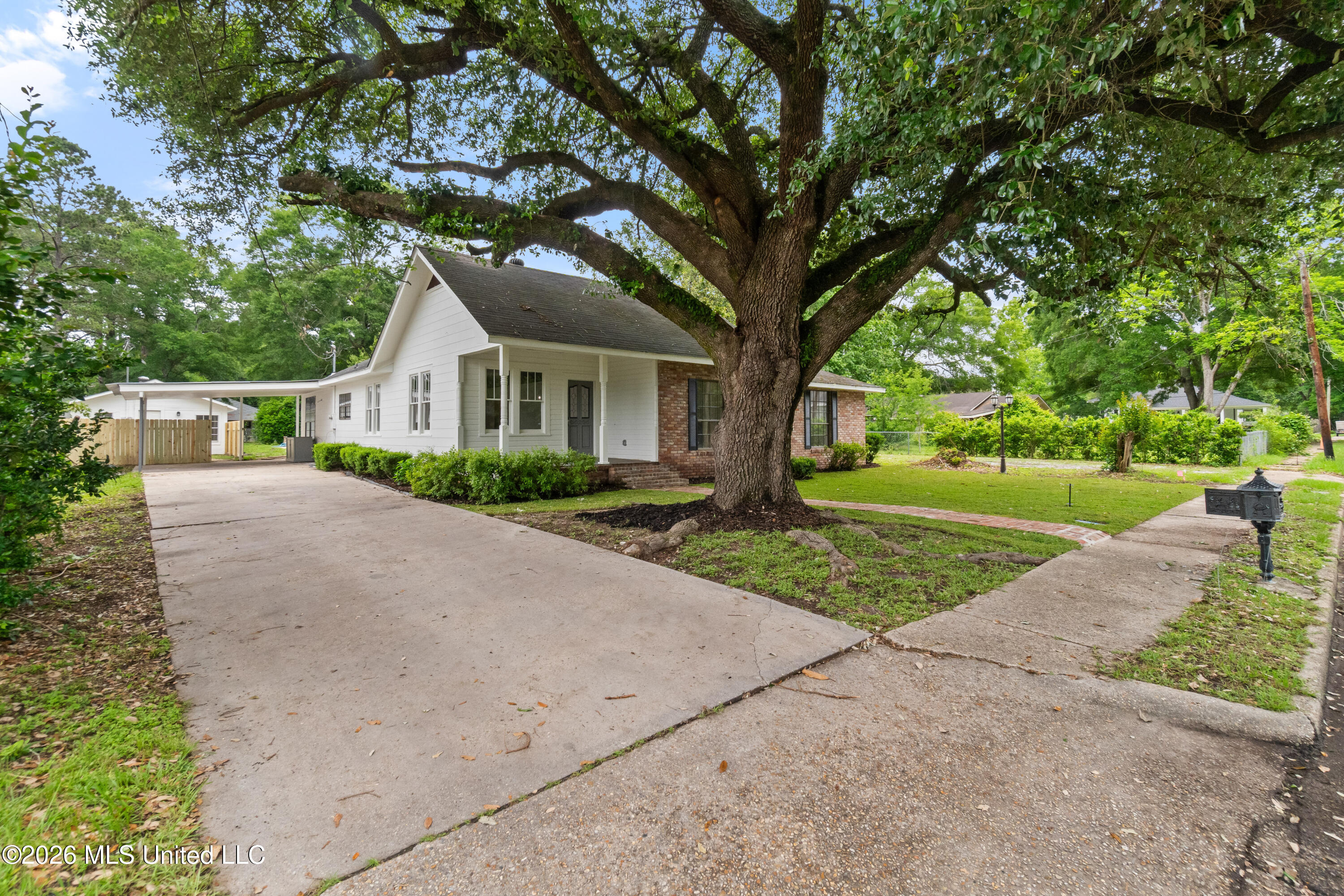 429 Mary Street