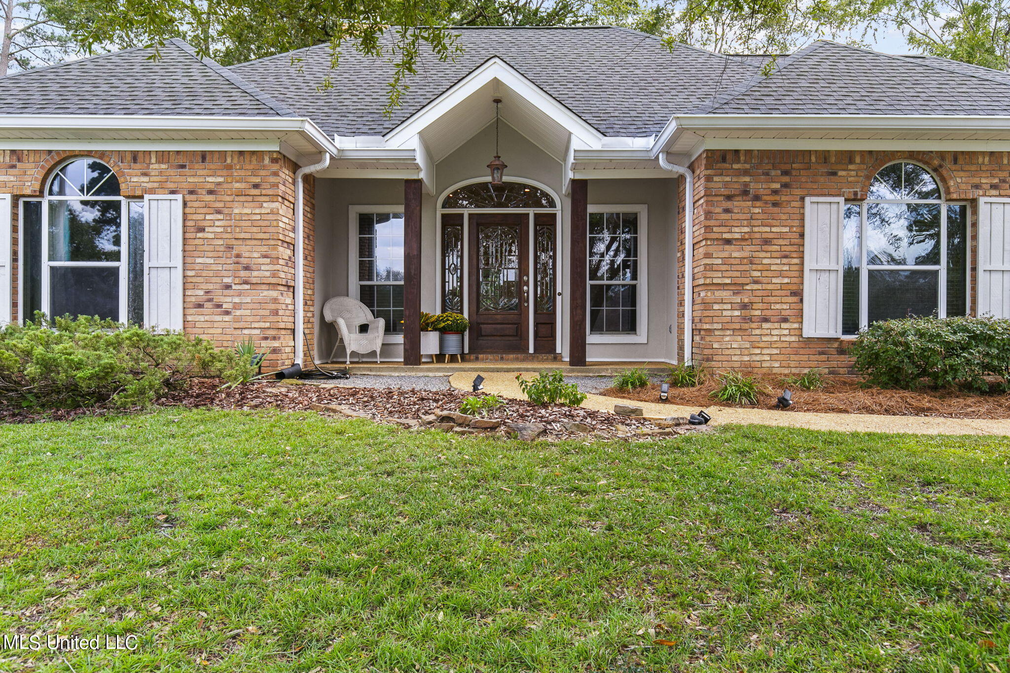 514 Ridge Circle, Brandon, Mississippi image 3