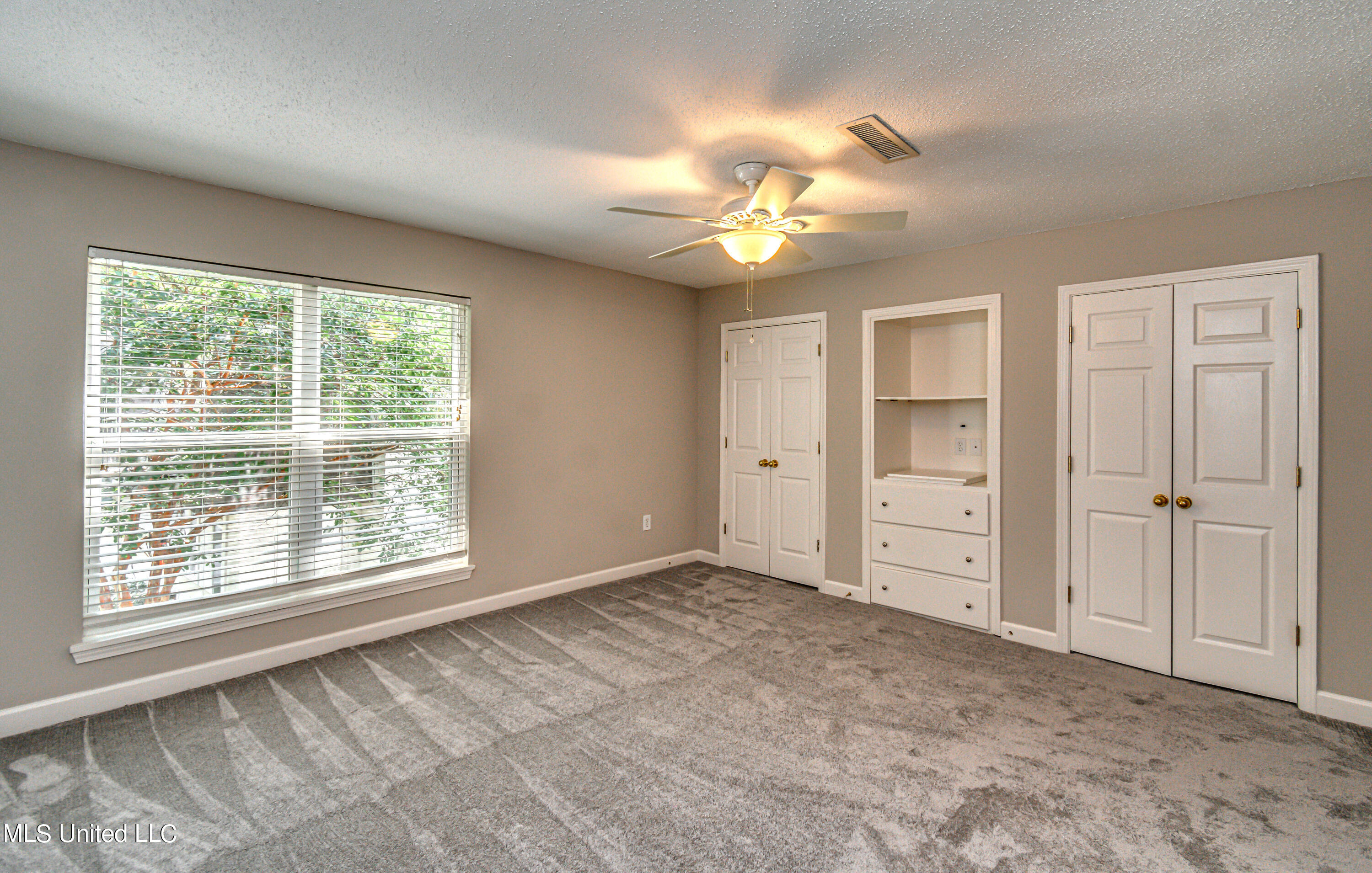 Ridgeland, Mississippi 39157, United States, 2 Bedrooms Bedrooms, ,3 BathroomsBathrooms,Residential,Pending,68907