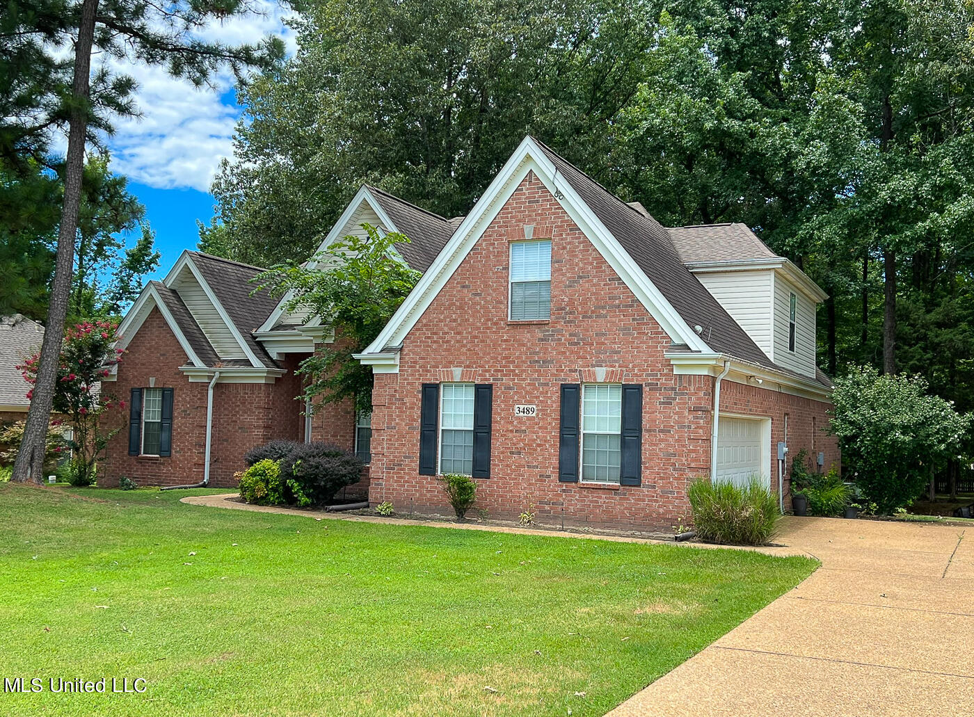 3489 Cypress Plantation Drive, Olive Branch, Mississippi image 3