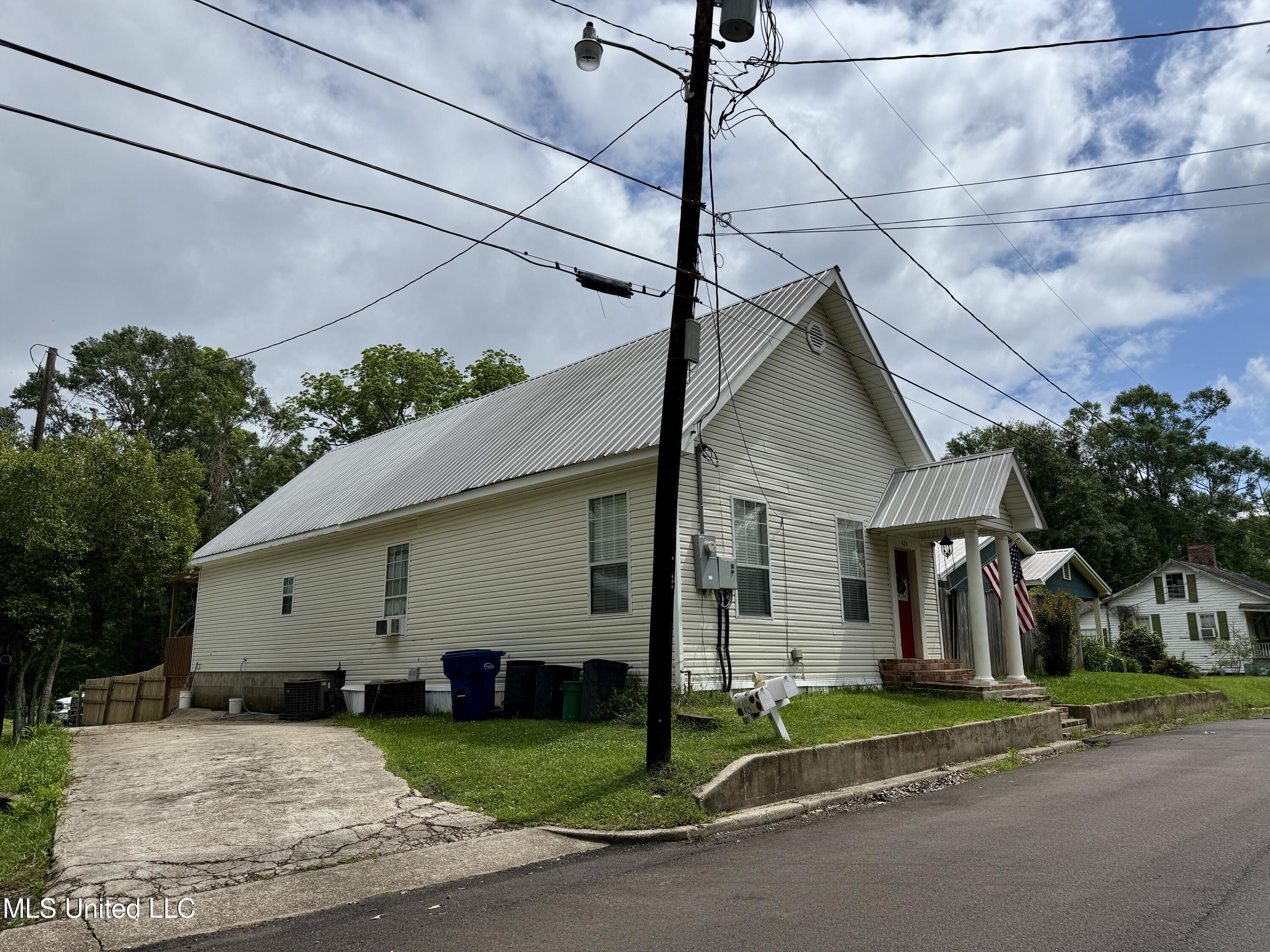 424 Water Street, Woodville, Mississippi image 1