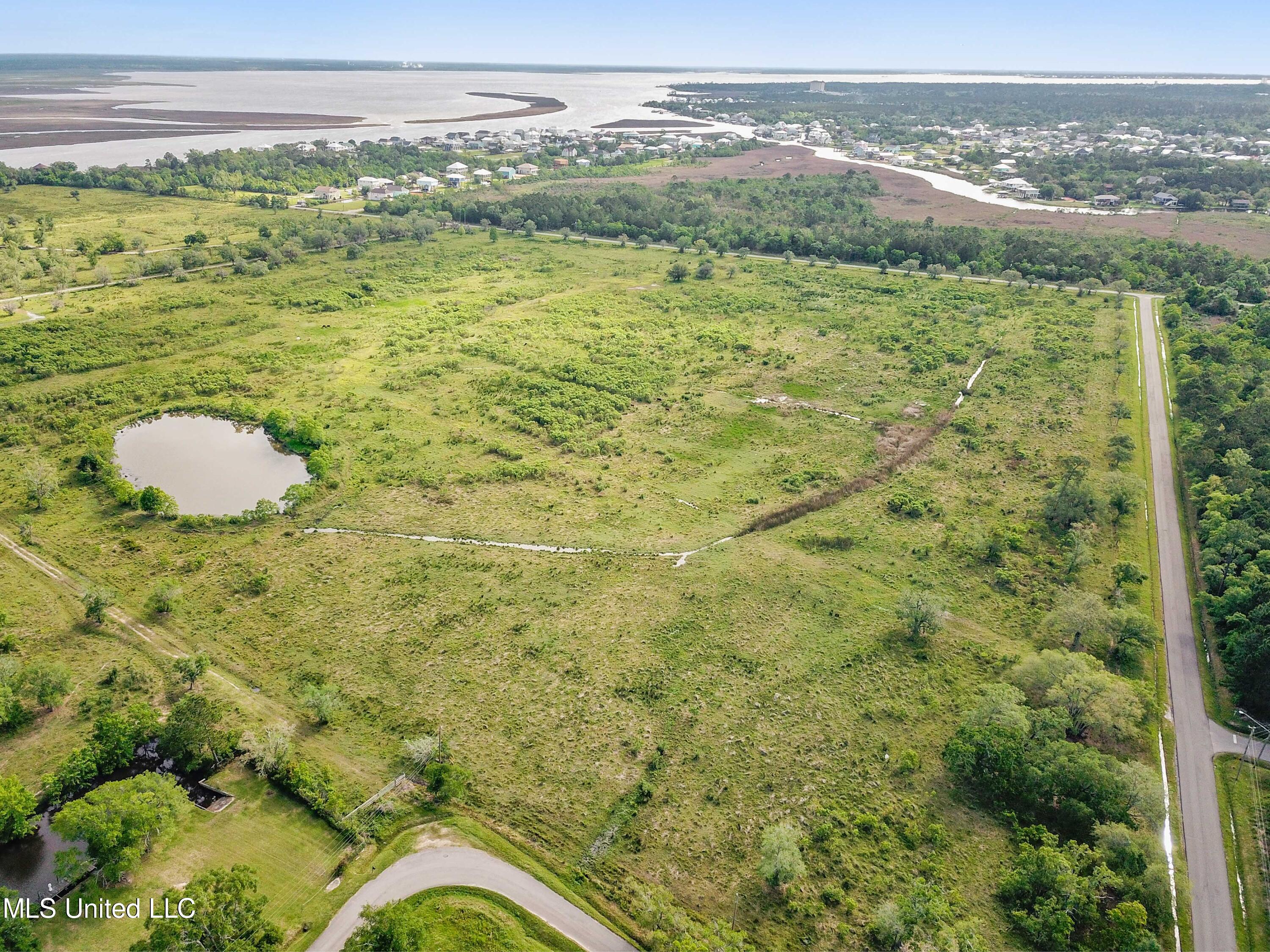 11191 Cazaubon Road, Bay Saint Louis, Mississippi image 11