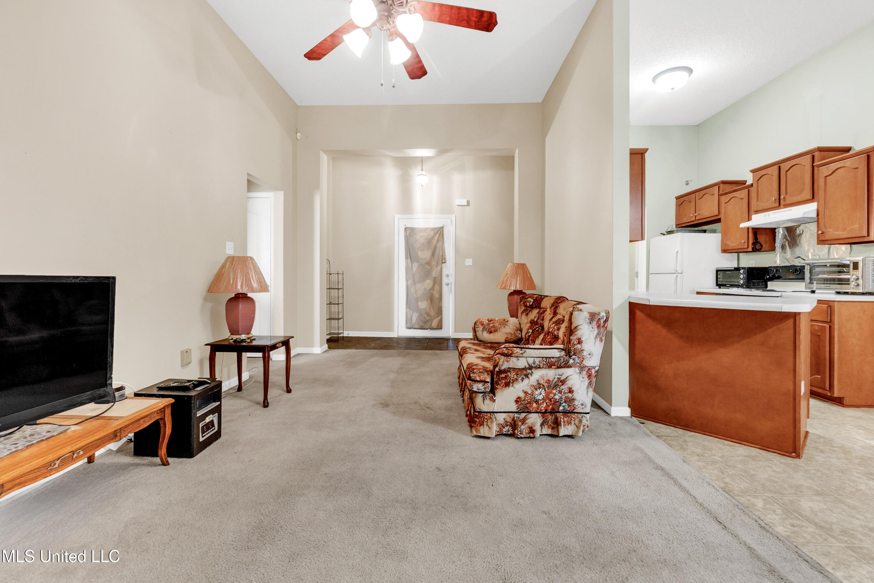 7689 E Wills Way Circle, Walls, Mississippi image 4